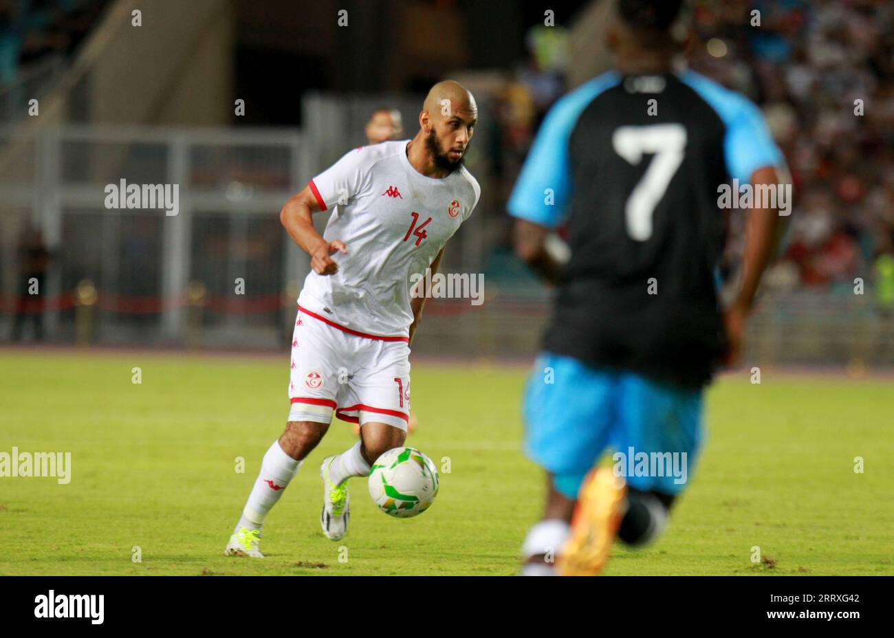 7 settembre 2023, Rades, Tunisi, Tunisia: Issa Idoudi in(14) azione contro Tunisia e Botswana nella partita finale di qualificazione per la Coppa d'Africa in Costa d'Avorio del gruppo J, allo stadio Hamadi Agrebi di RadÃ¨ (Immagine di credito: © Chokri Mahjoub/ZUMA Press Wire) SOLO USO EDITORIALE! Non per USO commerciale! Foto Stock