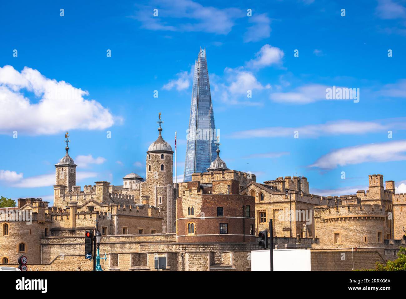 Vista storica e nuova architettura di Londra, capitale del Regno Unito Foto Stock
