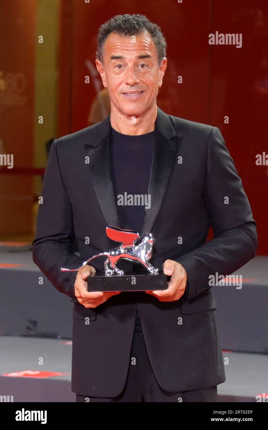 Lido di Venezia, Italia. 9 settembre 2023. Matteo Garrone partecipa alla photocall del vincitore alla 80° Mostra Internazionale d'Arte cinematografica di Venezia. Credito: SOPA Images Limited/Alamy Live News Foto Stock