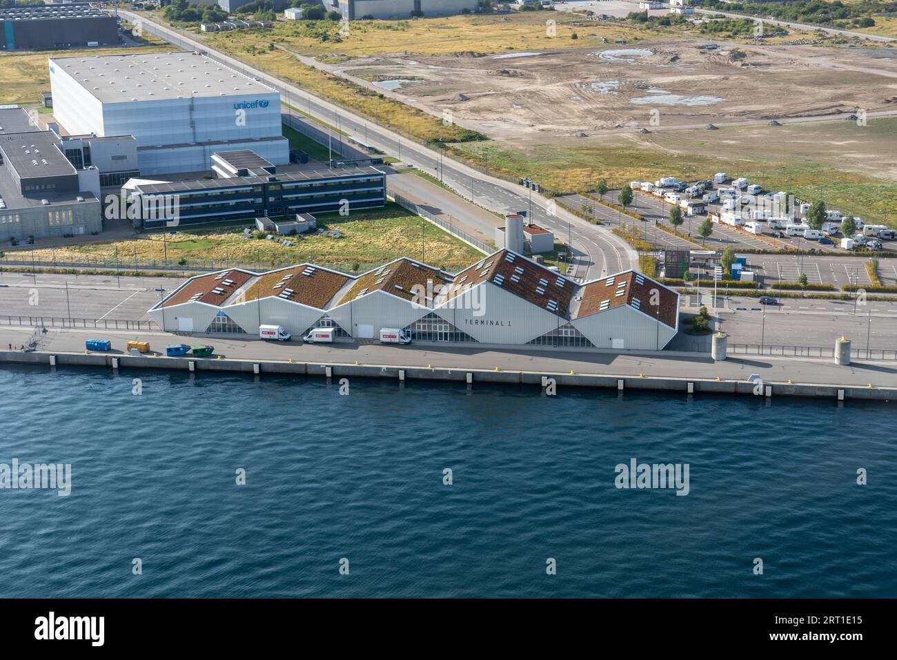 Copenaghen, Danimarca, 21 agosto 2021: Vista aerea del terminal delle navi da crociera Oceankaj nel distretto di Nordhavn Foto Stock