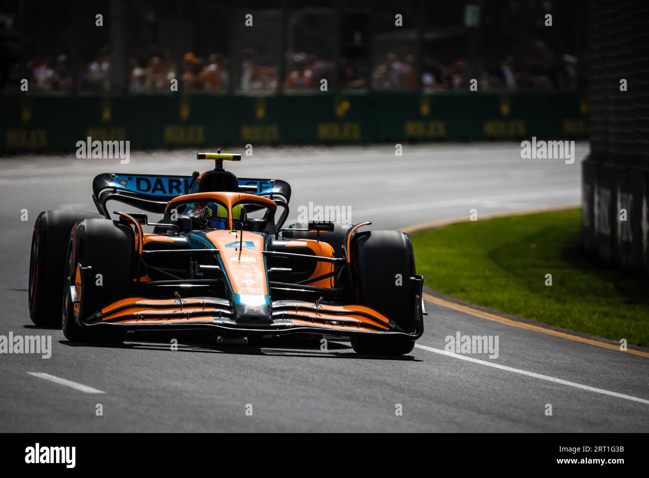 MELBOURNE, AUSTRALIA, 9 APRILE: Lando Norris, Gran Bretagna, guida la numero 4 della McLaren MCL36 Mercedes durante le prove al Grand Australiano 2022 Foto Stock