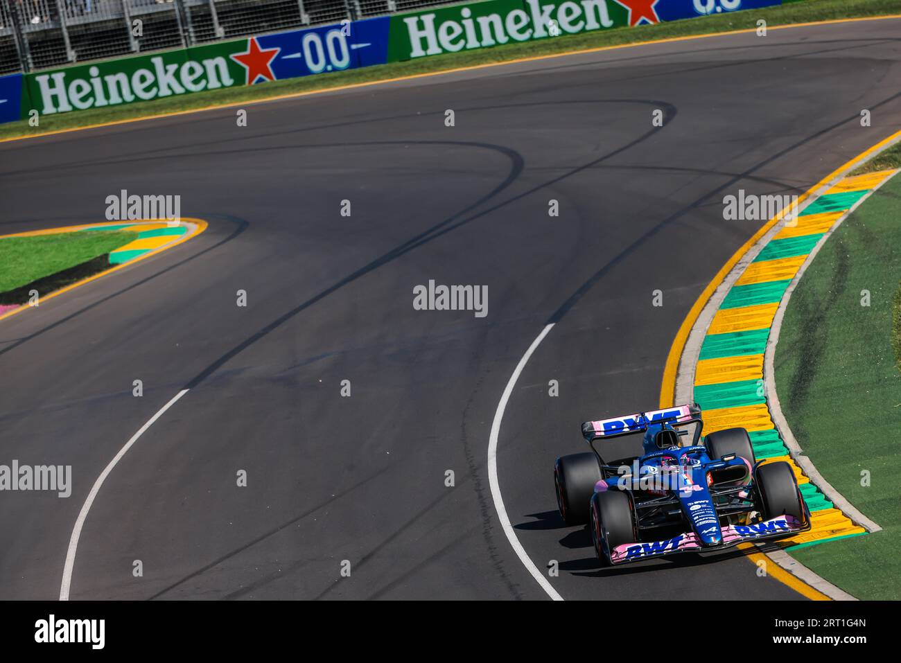 MELBOURNE, AUSTRALIA, 8 APRILE: Fernando Alonso del team BWT Alpine F1 durante la seconda prova al Gran Premio d'Australia 2022 Foto Stock