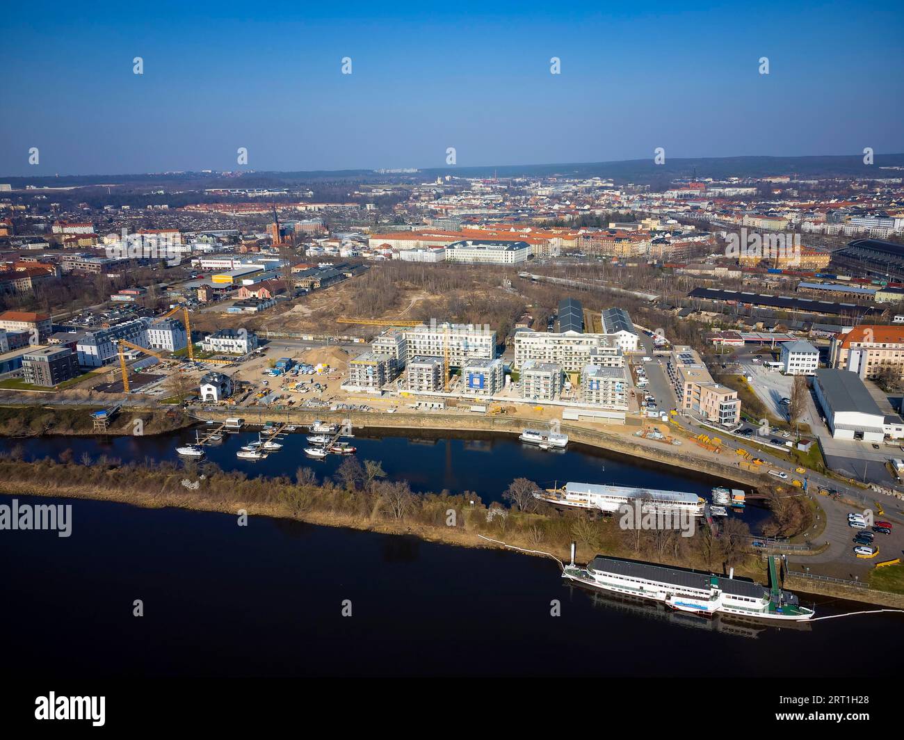 Neustadt Harbour e Poeppelmann Ship Hostel e YMCA Ship. HafenCity e Marina Garden Foto Stock