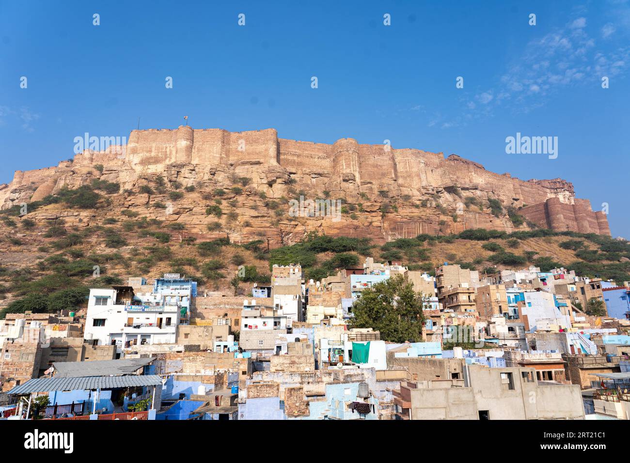 Jodhpur, India, 9 dicembre 2019: Vista panoramica dello storico forte di Mehrangarh Foto Stock