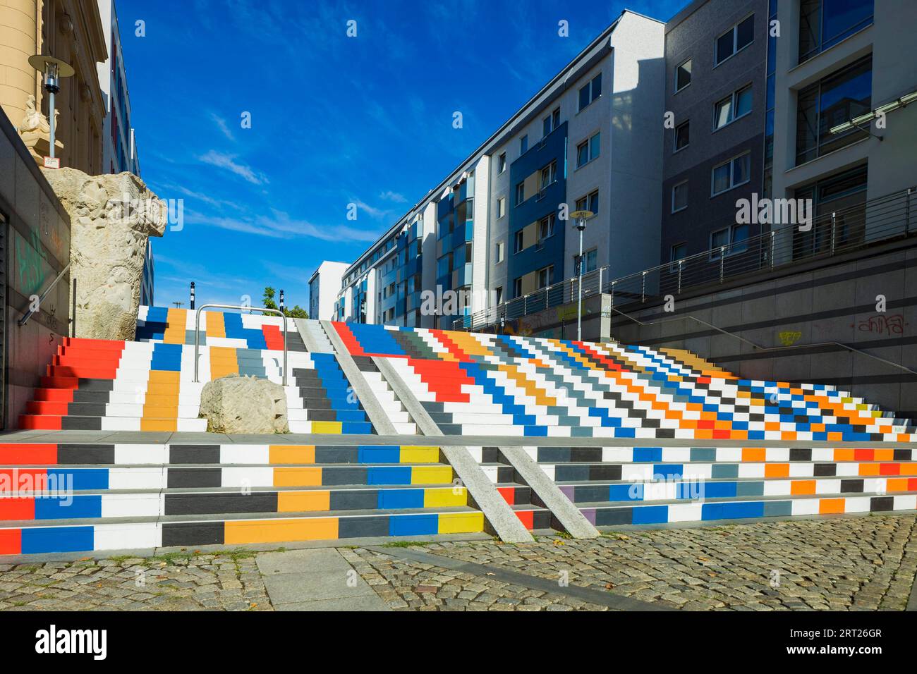La scala è stata progettata dall'iniziativa Chemnitz Die Buntmacher*innen. Hanno vinto un premio per la loro idea nel Nimm Platz (prendere un posto) Foto Stock