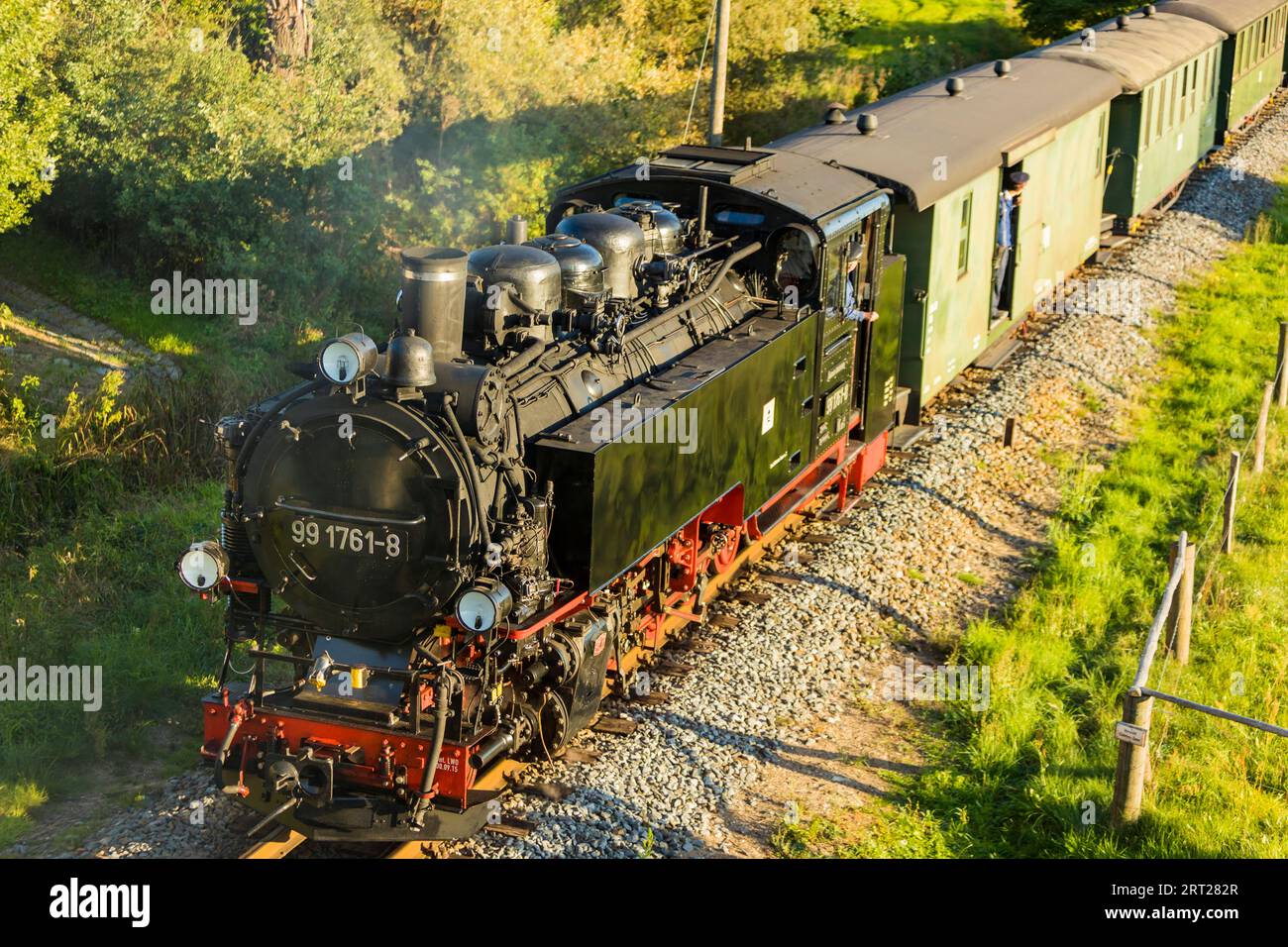 Per il compleanno annuale della linea della Loessnitzgrundbahn, molti treni speciali provenienti da epoche diverse della storia ferroviaria corrono a settembre. La Foto Stock