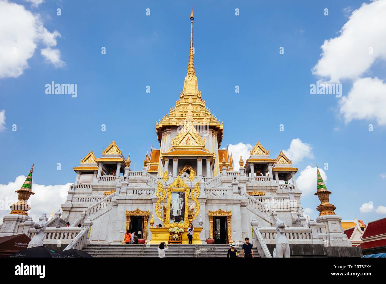 Bangkok, Thailandia, 22 aprile 2018: Yaowarat Chinatown Heritage Center in una giornata limpida e soleggiata a Bangkok, Thailandia Foto Stock