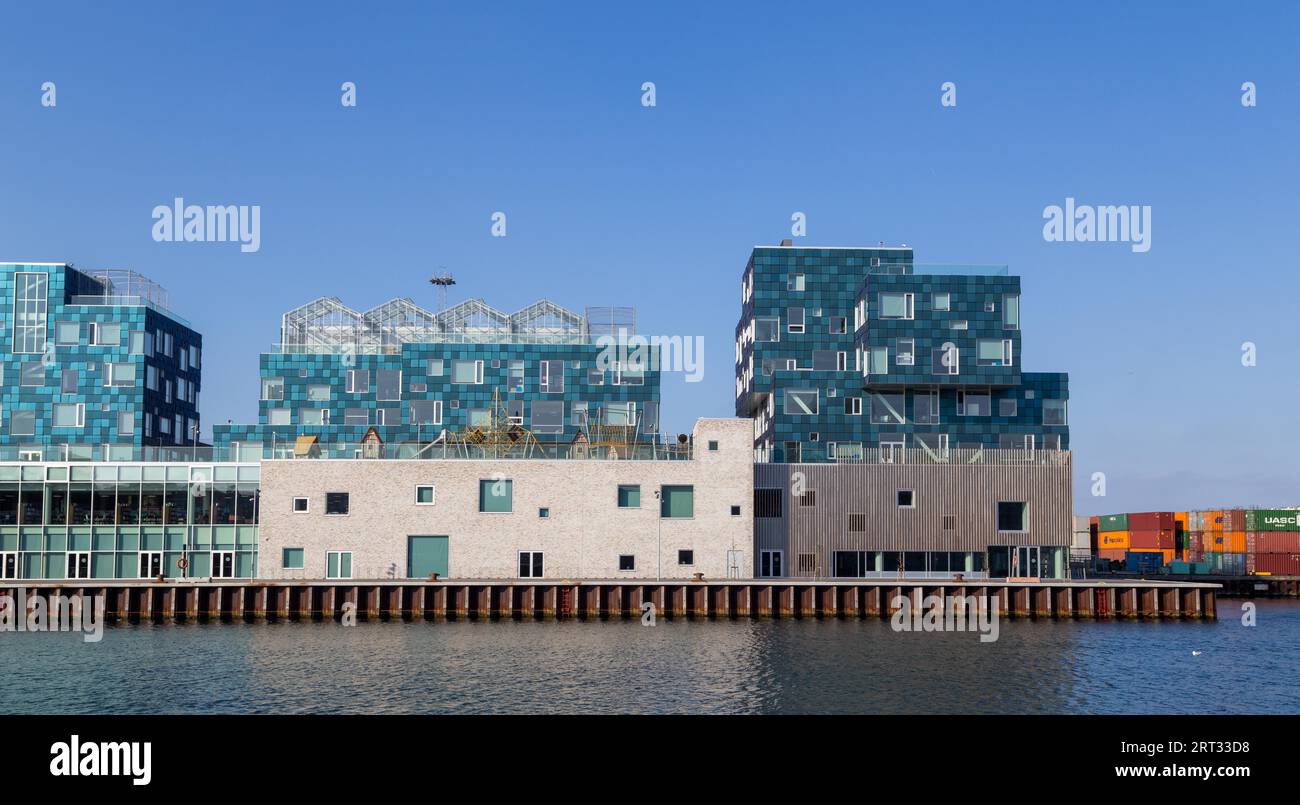 Copenhagen, Danimarca, 18 aprile 2018: Vista esterna della Copenhagen International School (CIS) nel distretto di Nordhavn Foto Stock