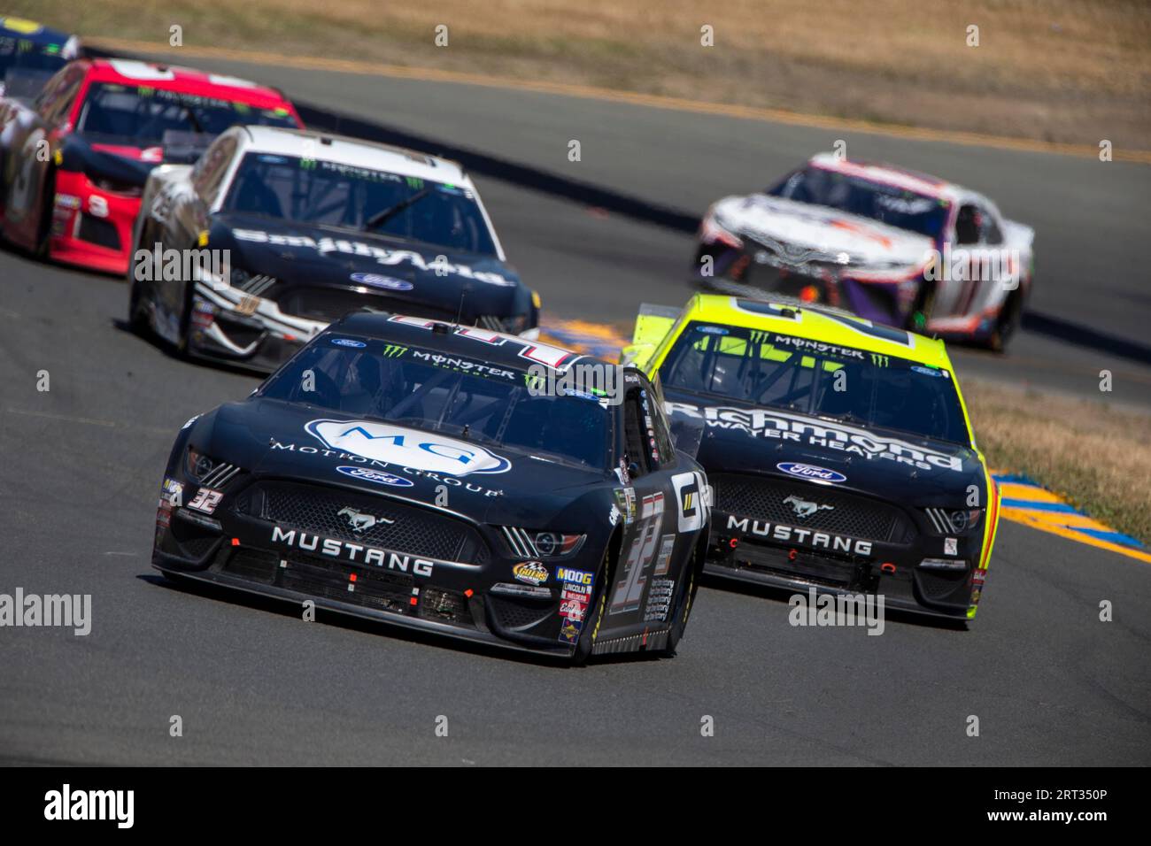 23 giugno 2019, Sonoma, California, USA: Corey Lajoie (32) corre per la posizione della TOYOTA SAVE MART 350 al Sonoma Raceway di Sonoma, California Foto Stock