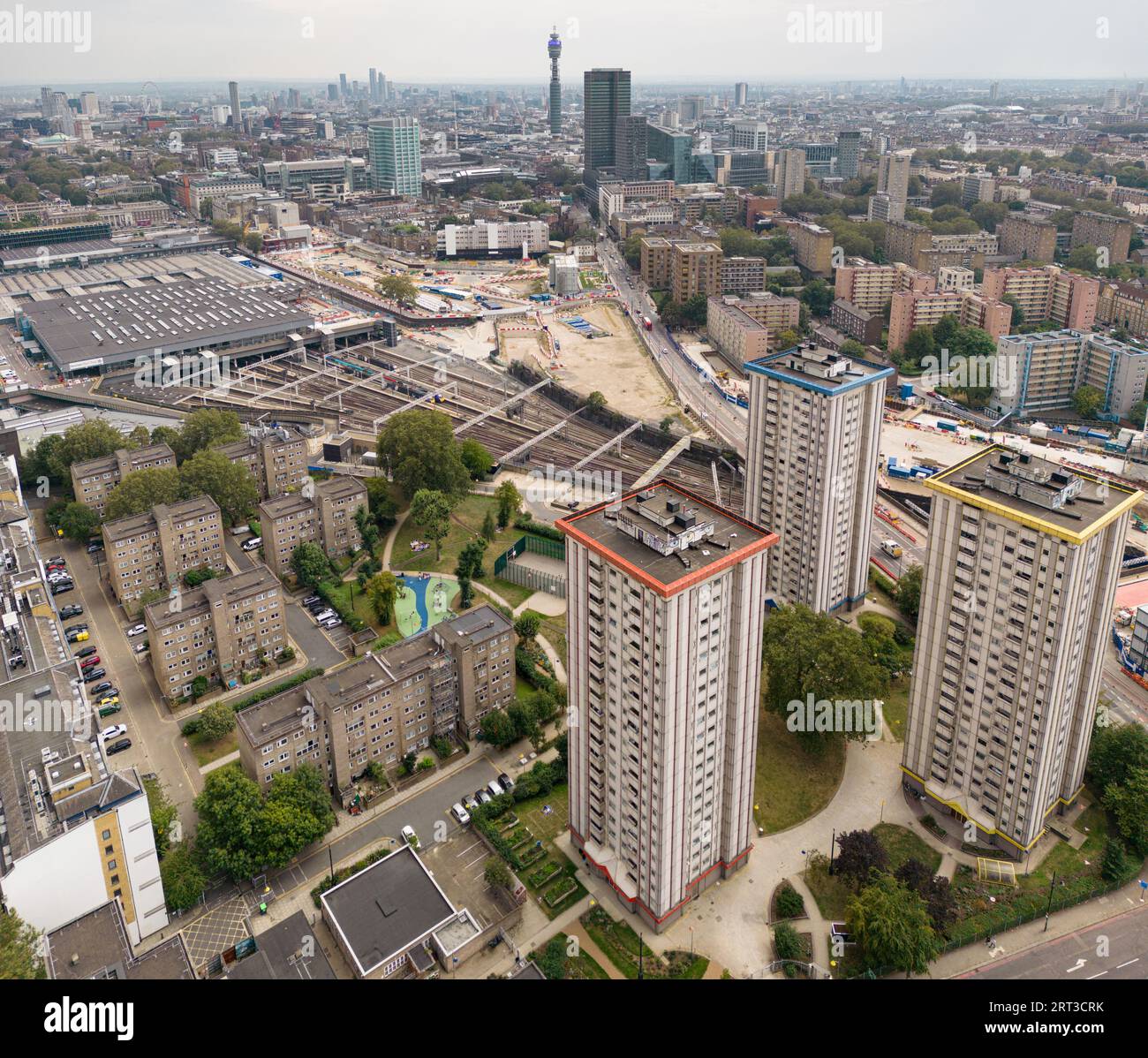 Oxenholme, Harrington Square, Eversholt Street verso la stazione ferroviaria di Euston Foto Stock