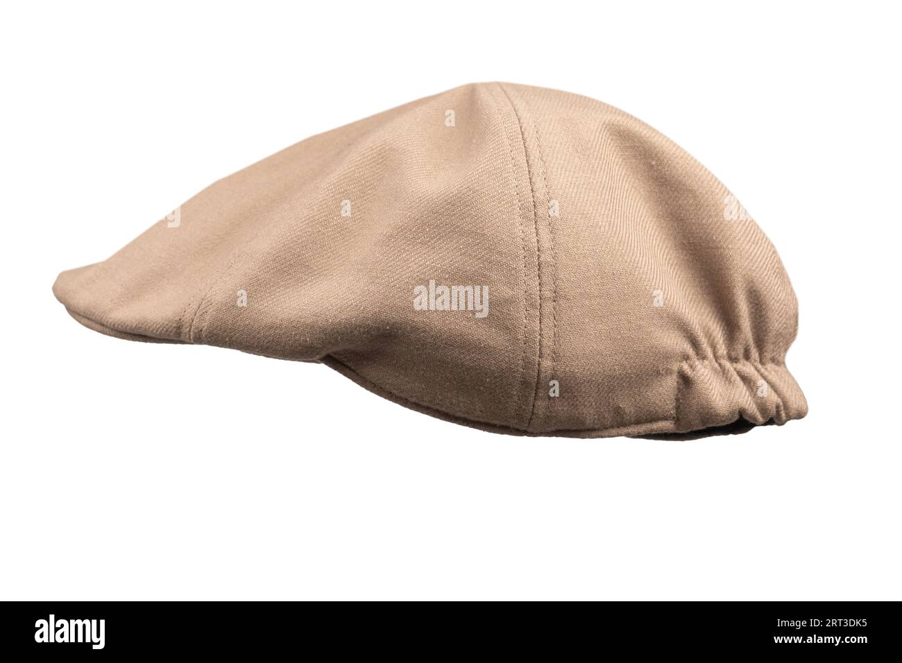 Tappo ascot marrone chiaro isolato su sfondo bianco. Foto Stock