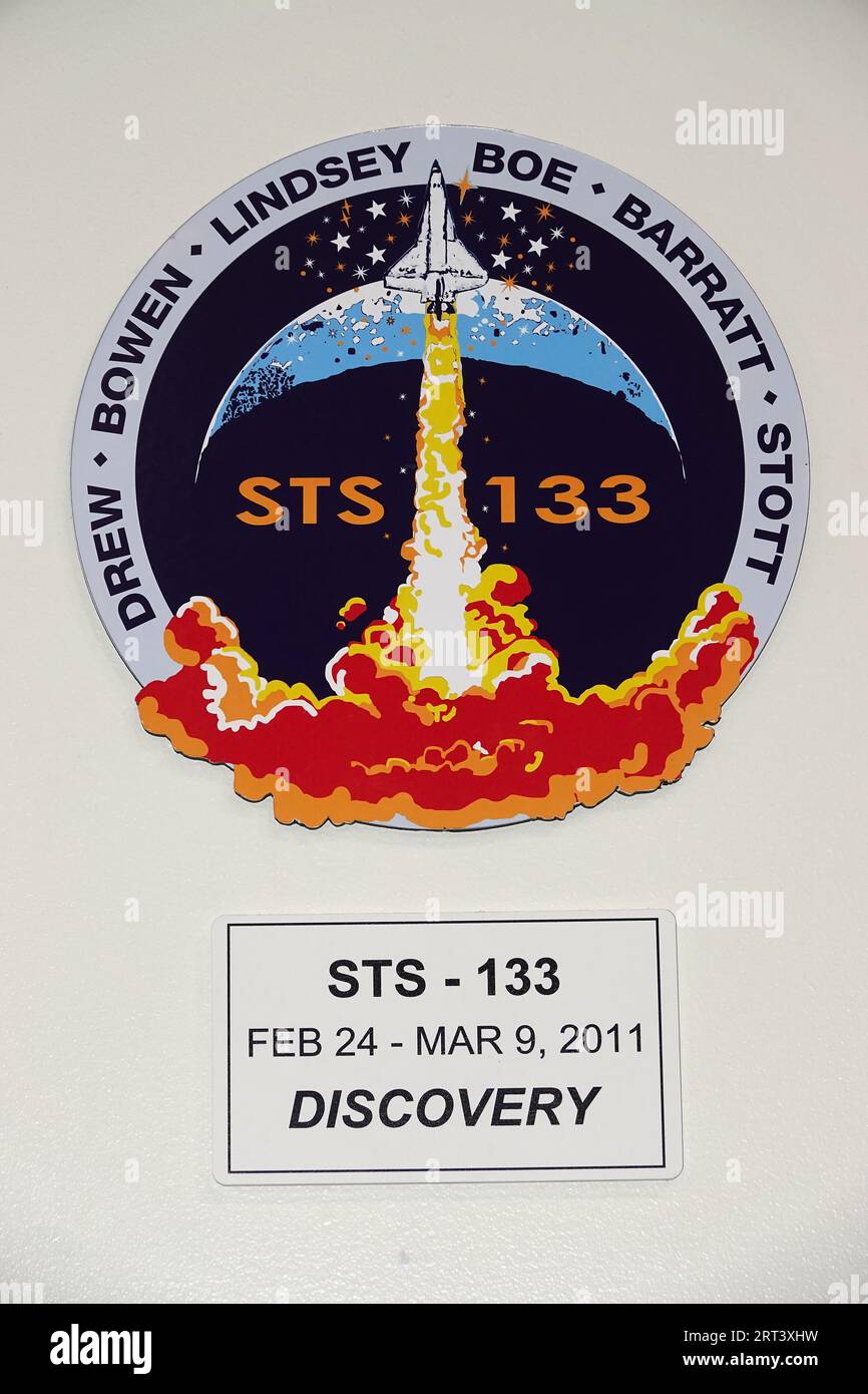 Immagine della patch spaziale per lo Space Transportation System-133 (Space Shuttle Discovery) in mostra allo Space Center Houston Foto Stock
