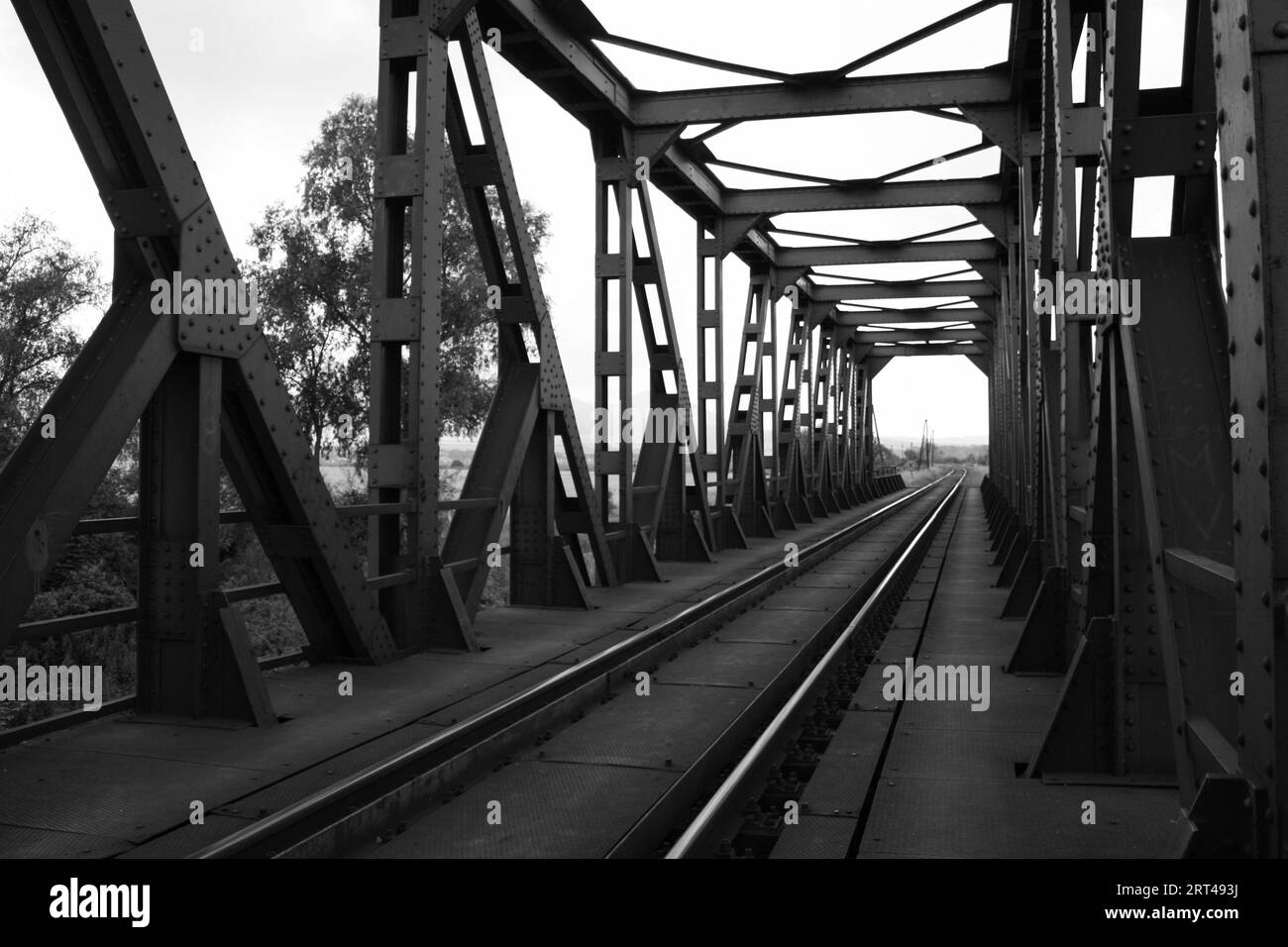 Un ponte ferroviario a Komárany, Slovacchia. Foto Stock