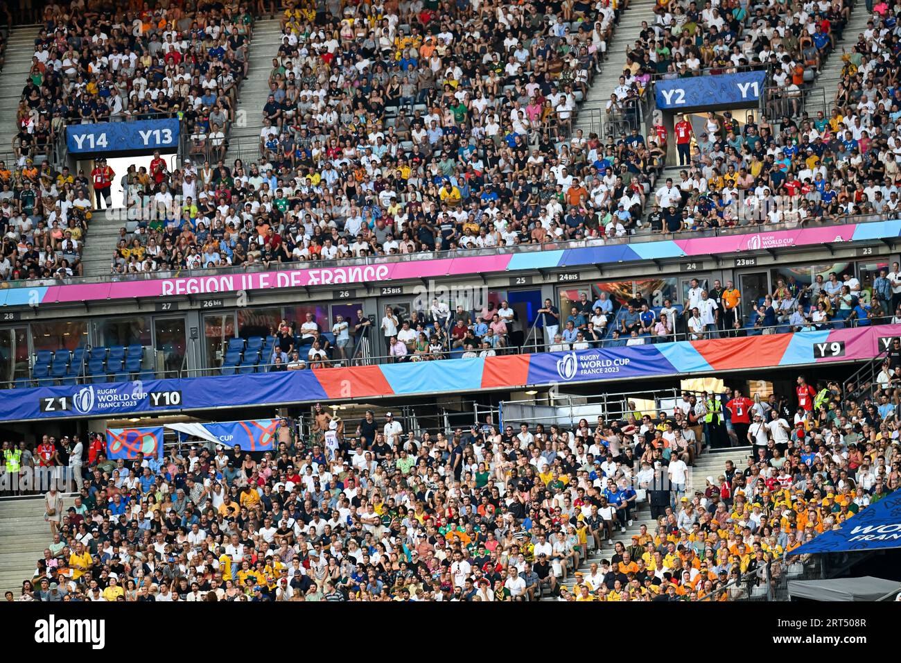 Parigi, Francia. 9 settembre 2023. Illustrazione della folla (fan, spettatori e tifosi in pubblico) partita di Coppa del mondo RWC 2023 tra Australia e Georgia il 9 settembre 2023 allo Stade de France di Saint-Denis vicino Parigi, in Francia. Crediti: Victor Joly/Alamy Live News Credit: Victor Joly/Alamy Live News Foto Stock