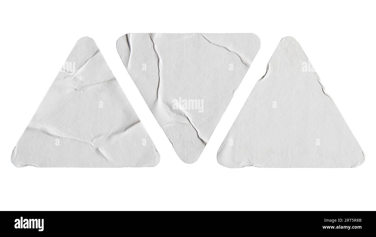 Adesivi triangolari bianchi su sfondo bianco con percorso di ritaglio Foto Stock