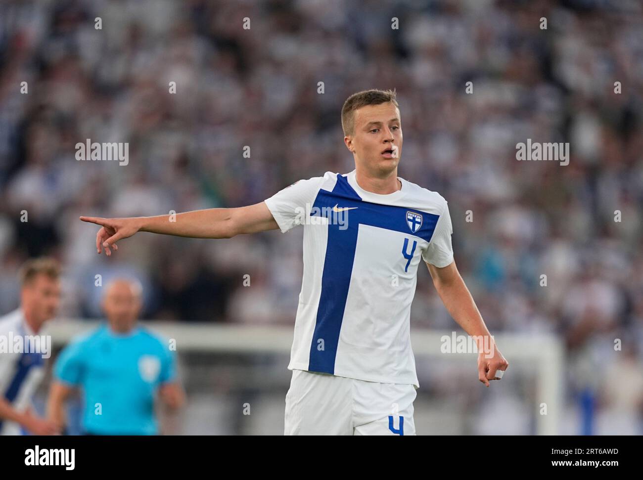 10 settembre 2023: Robert Ivanov (Finlandia) gesti durante una partita di qualificazione al gruppo H EURO 2024, Finlandia contro Danimarca , allo stadio olimpico di Helsinki, Finlandia. Kim Price/CSM Foto Stock