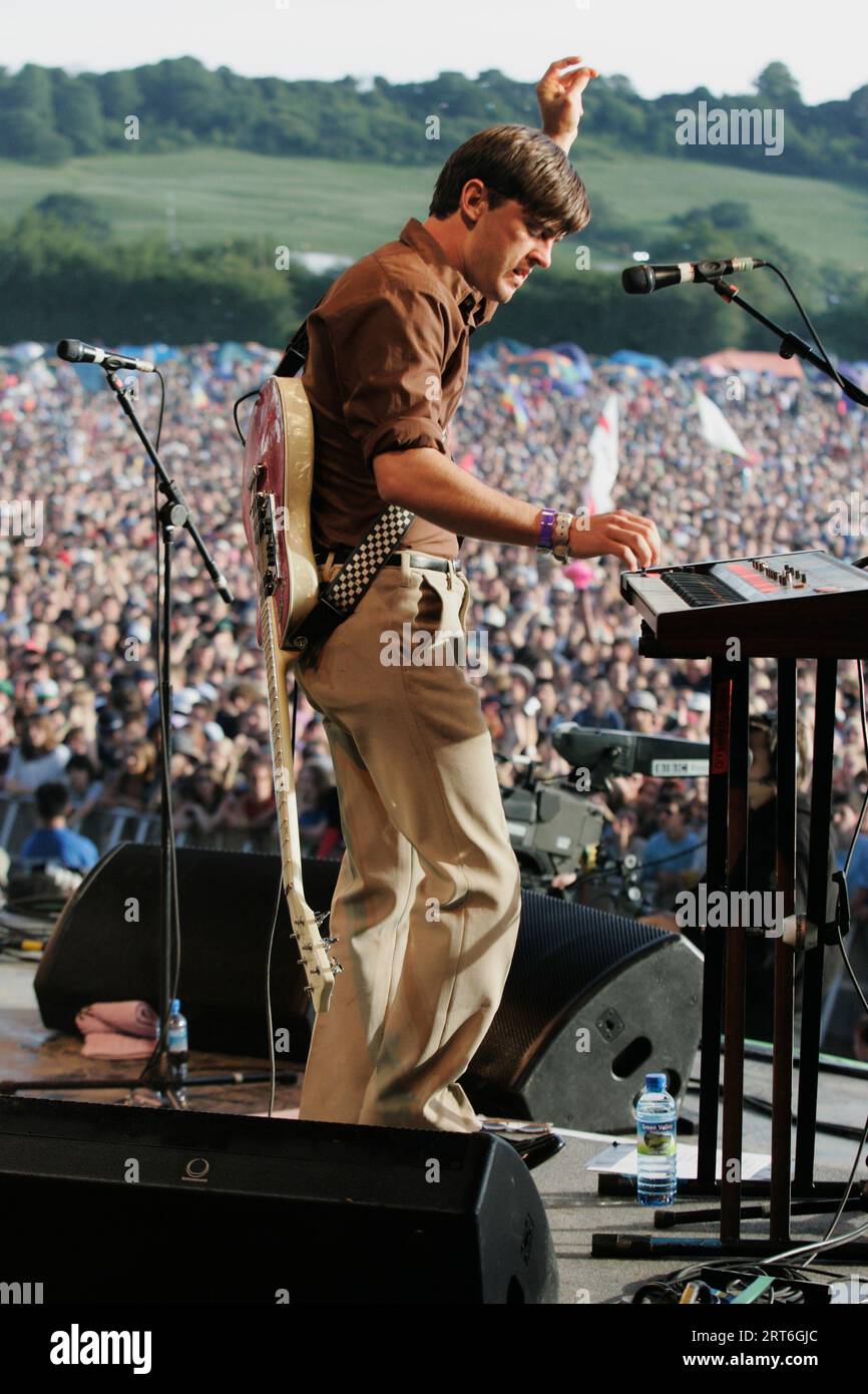 Franz Ferdinand si esibì al Glastonbury Festival nel 2004 Foto Stock