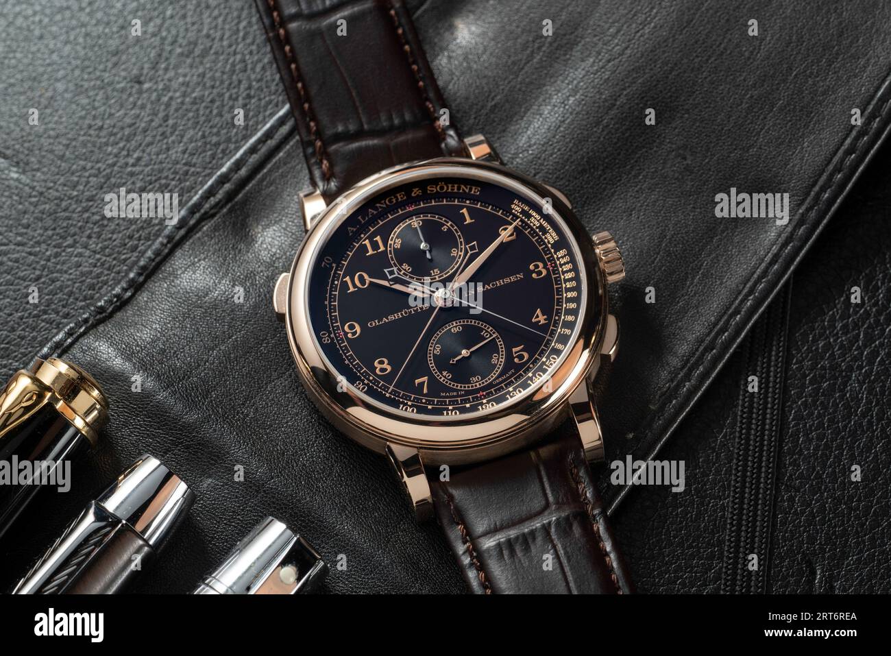 A. Lange & Söhne 1815 Rattrapante Honeygold omaggio a F. A. Lange 425,050 Foto Stock