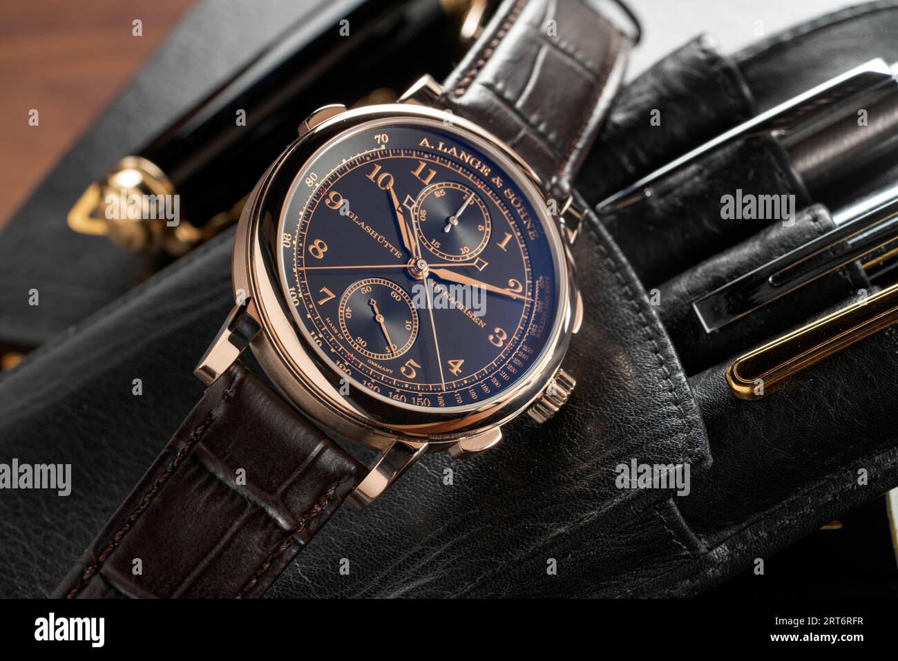 A. Lange & Söhne 1815 Rattrapante Honeygold omaggio a F. A. Lange 425,050 Foto Stock