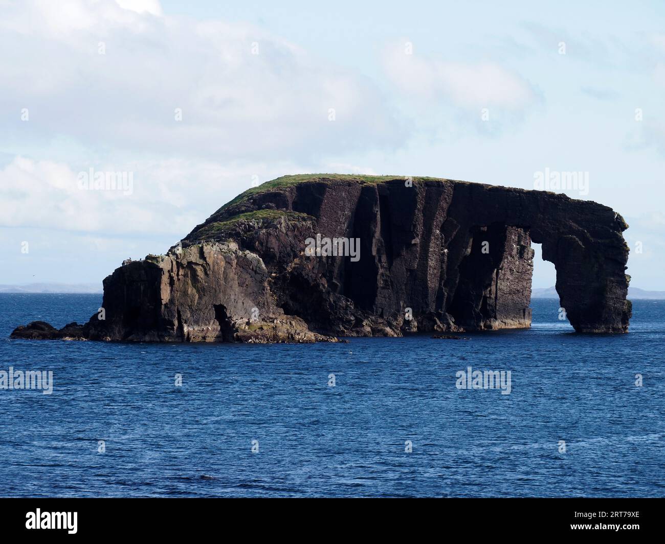 Dore Holm Shetland Immagini E Fotografie Stock Ad Alta Risoluzione Alamy dore-holm-shetland-immagini-e-fotografie-stock-ad-alta-risoluzione-alamy