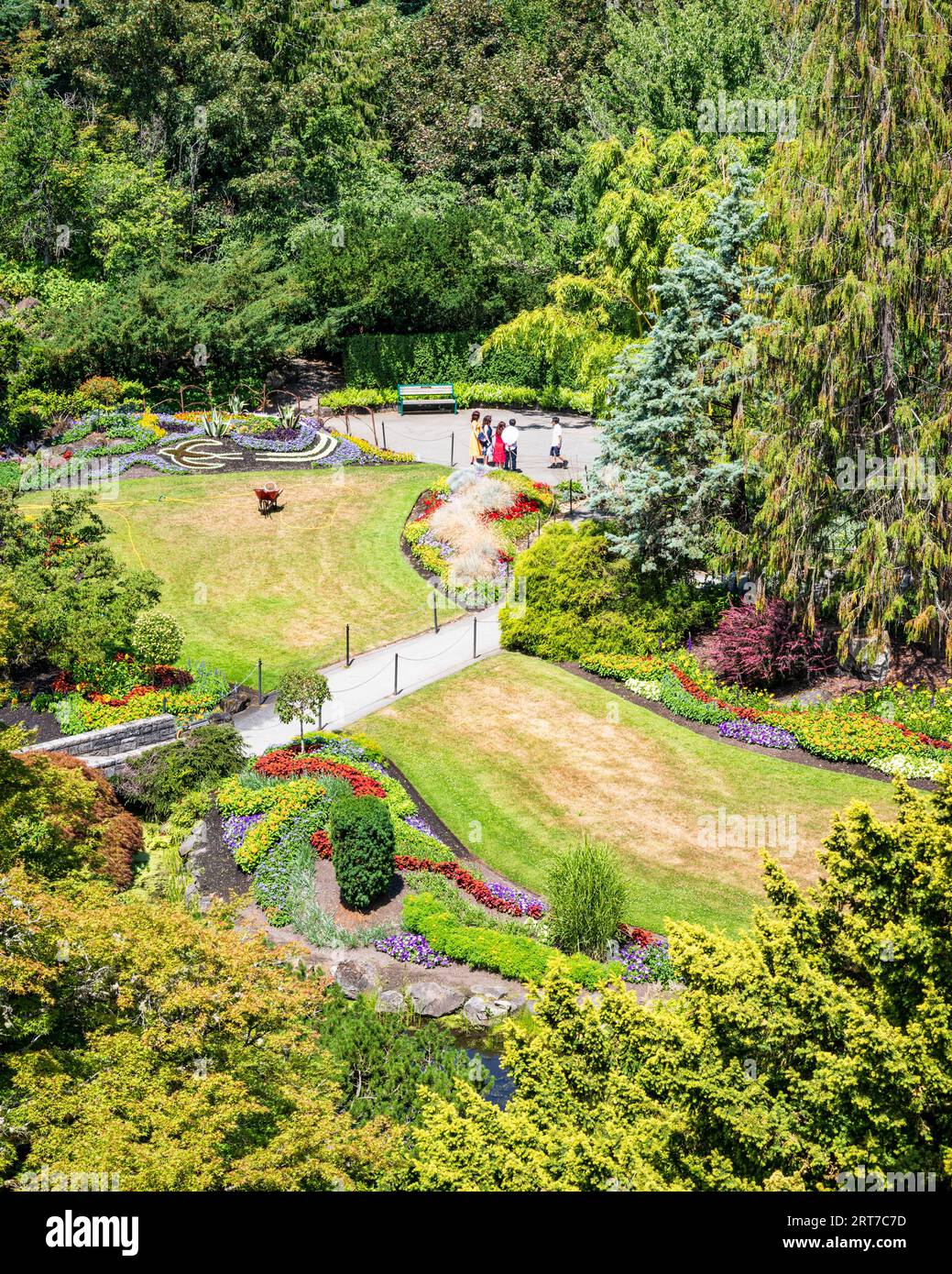Il Quarry Garden e l'Arboretum sono stati creati in ex cave di basalto nel Queen Elizabeth Park, Vancouver, British Columbia, Canada. Foto Stock