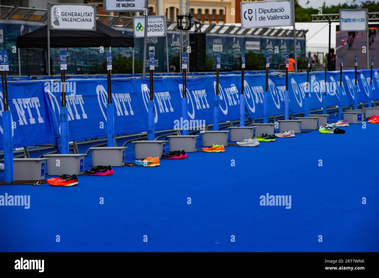 Valencia, Spagna. 3 settembre 2023. La stazione di cambio per le biciclette è visibile durante la gara ciclistica della Coppa del mondo di Triathlon 2023 a la Marina de Valencia. Credito: SOPA Images Limited/Alamy Live News Foto Stock