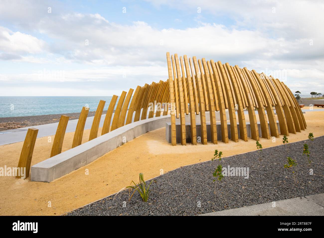 La balena iconica della struttura ossea come parte della Napier Reef giardino in Nuova Zelanda Foto Stock