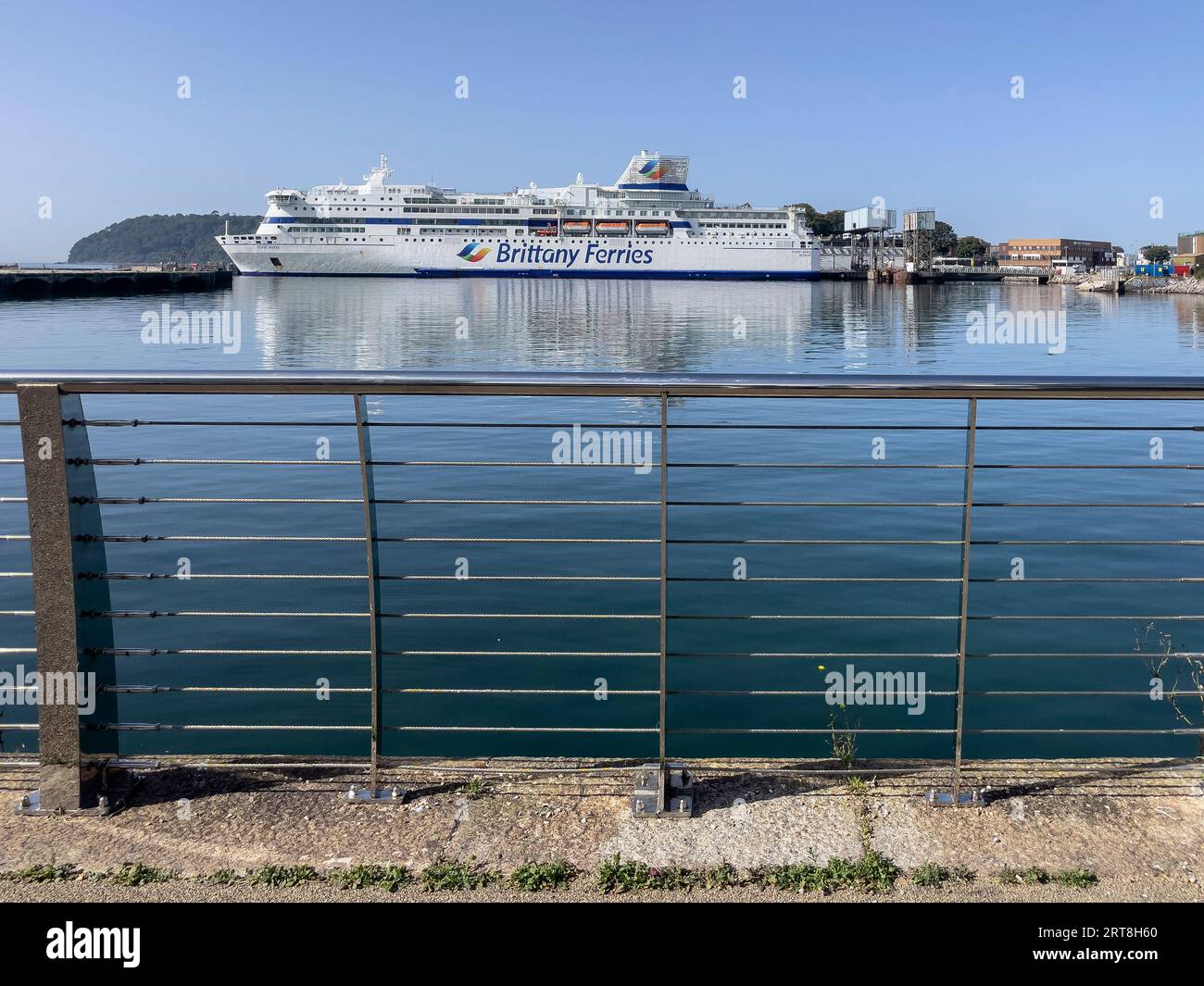 Plymouth, Devon, Inghilterra, Regno Unito. 6 settembre 2023. Attraversa il traghetto della Manica Pont Aven ormeggiato ai moli di Millbay prima di partire per Santander, Spagna. Foto Stock