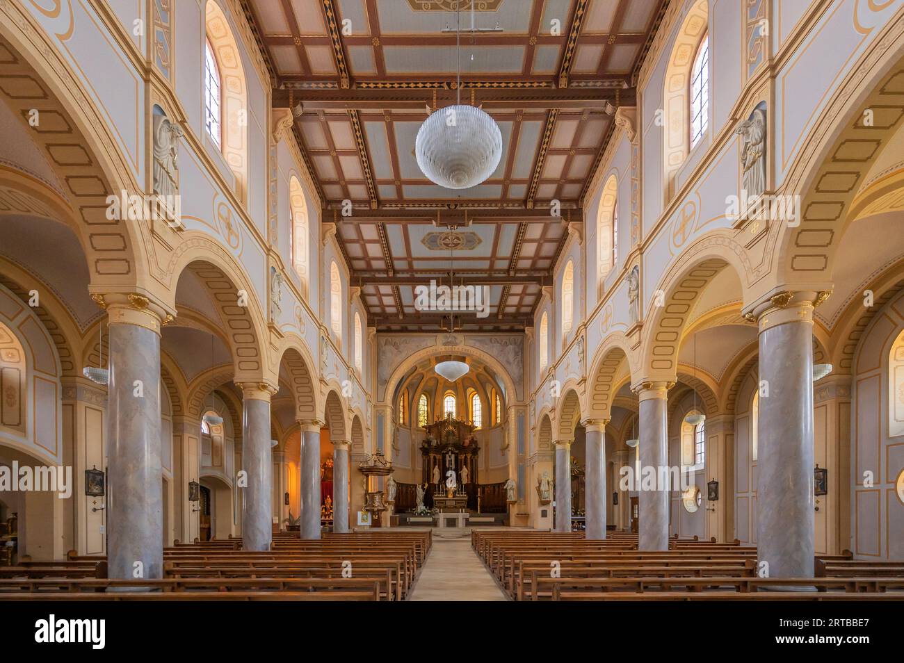 Chiesa di S.. Laurentius, Weinheim, Odenwald, GEO Nature Park, Bergstrasse-Odenwald, Baden-Württemberg, Germania Foto Stock