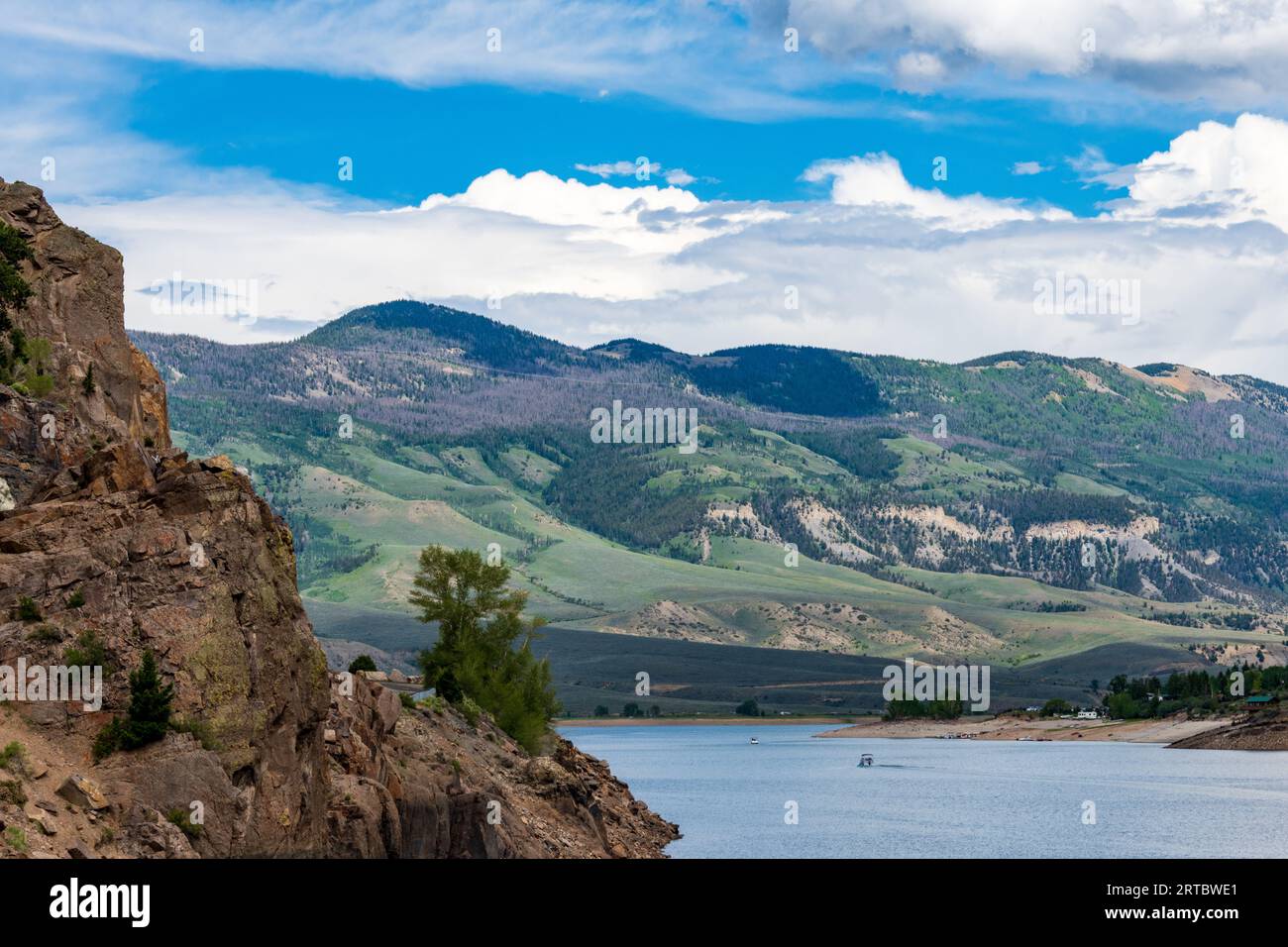 I navigatori si divertiscono il fine settimana del 4 luglio a Green Mountain Reservoir Foto Stock