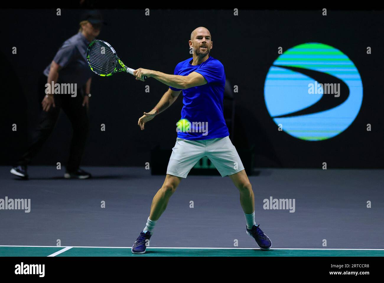 Adrian Mannarino (fra) in azione durante la partita di Coppa Davis Francia vs Svizzera al Manchester AO Arena, Manchester, Regno Unito, il 12 settembre 2023 (foto di Conor Molloy/News Images) a Manchester, Regno Unito il 9/12/2023. (Foto di Conor Molloy/News Images/Sipa USA) Foto Stock