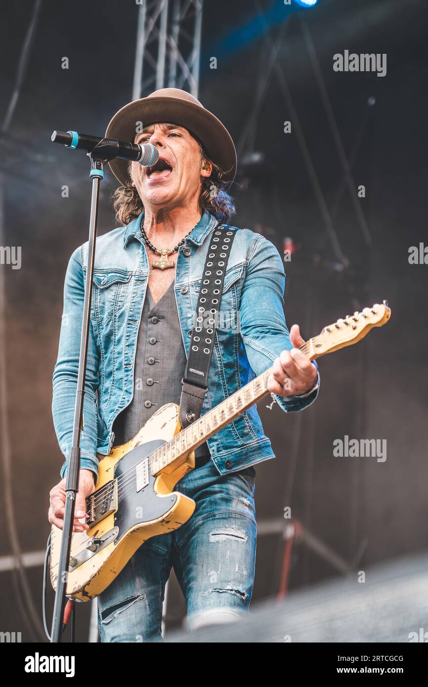 Horsens, Danimarca. 11 agosto 2023. Il musicista e cantante hard rock danese Mike Tramp esegue un concerto dal vivo durante il festival metal danese Jailbreak 2023 a Horsens. (Foto: Gonzales Photo - Rolf Meldgaard). Foto Stock