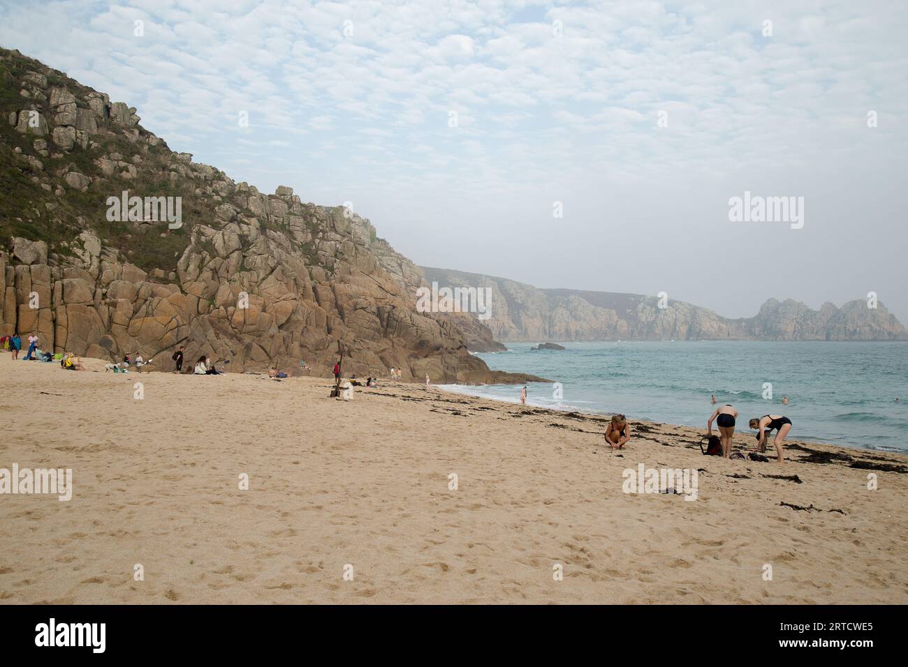 Porth Curno Porthcurno Beach Cornovaglia Foto Stock