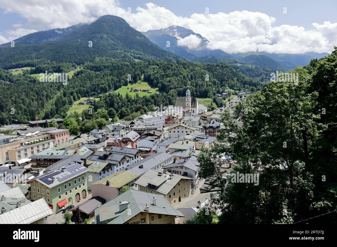 Vista sulla città di Berchtesgaden in Baviera Foto Stock