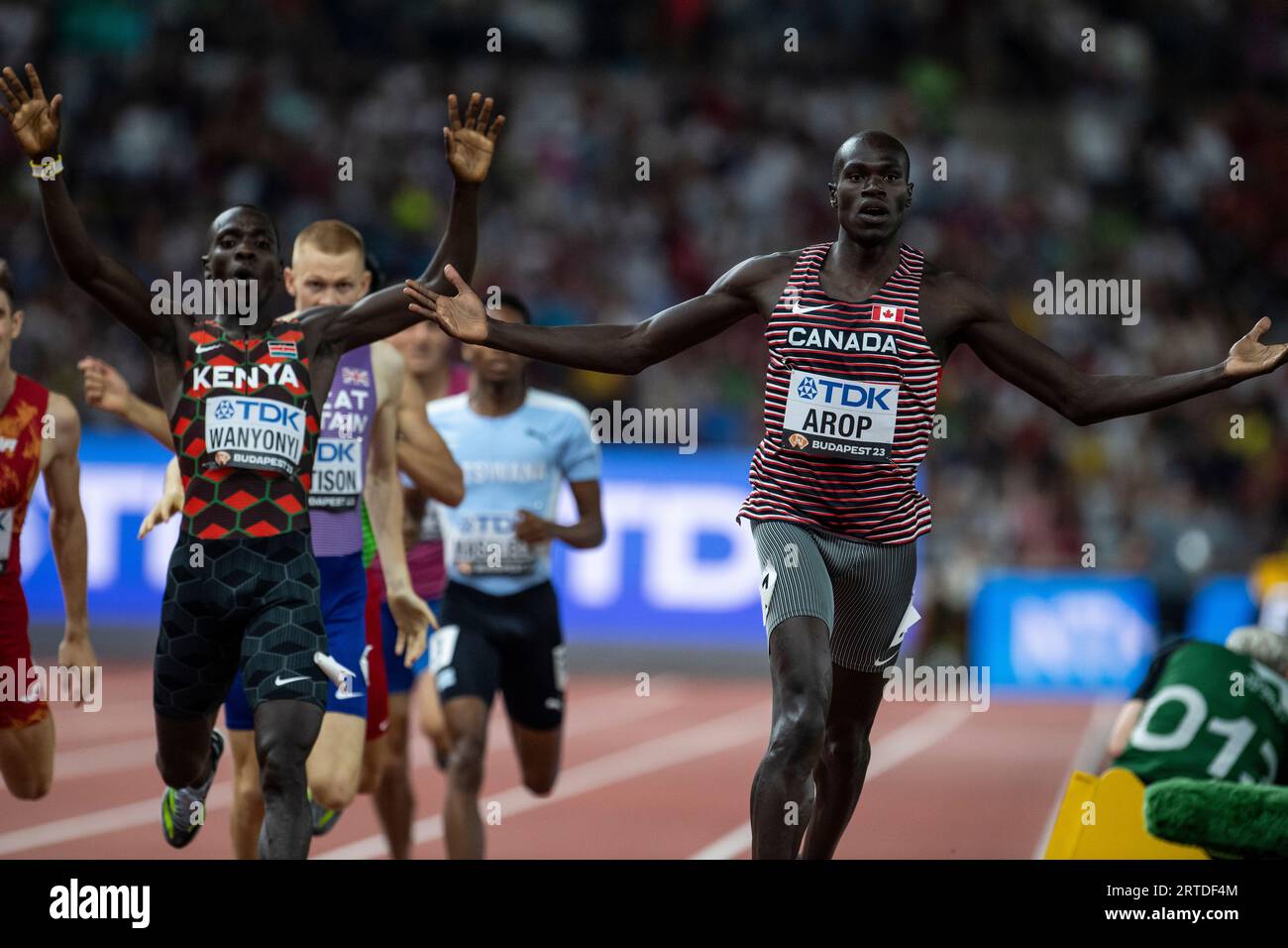 Marco AROP Del Canada Vince La Finale Maschile Di 800m Il Giorno 8 Ai ...