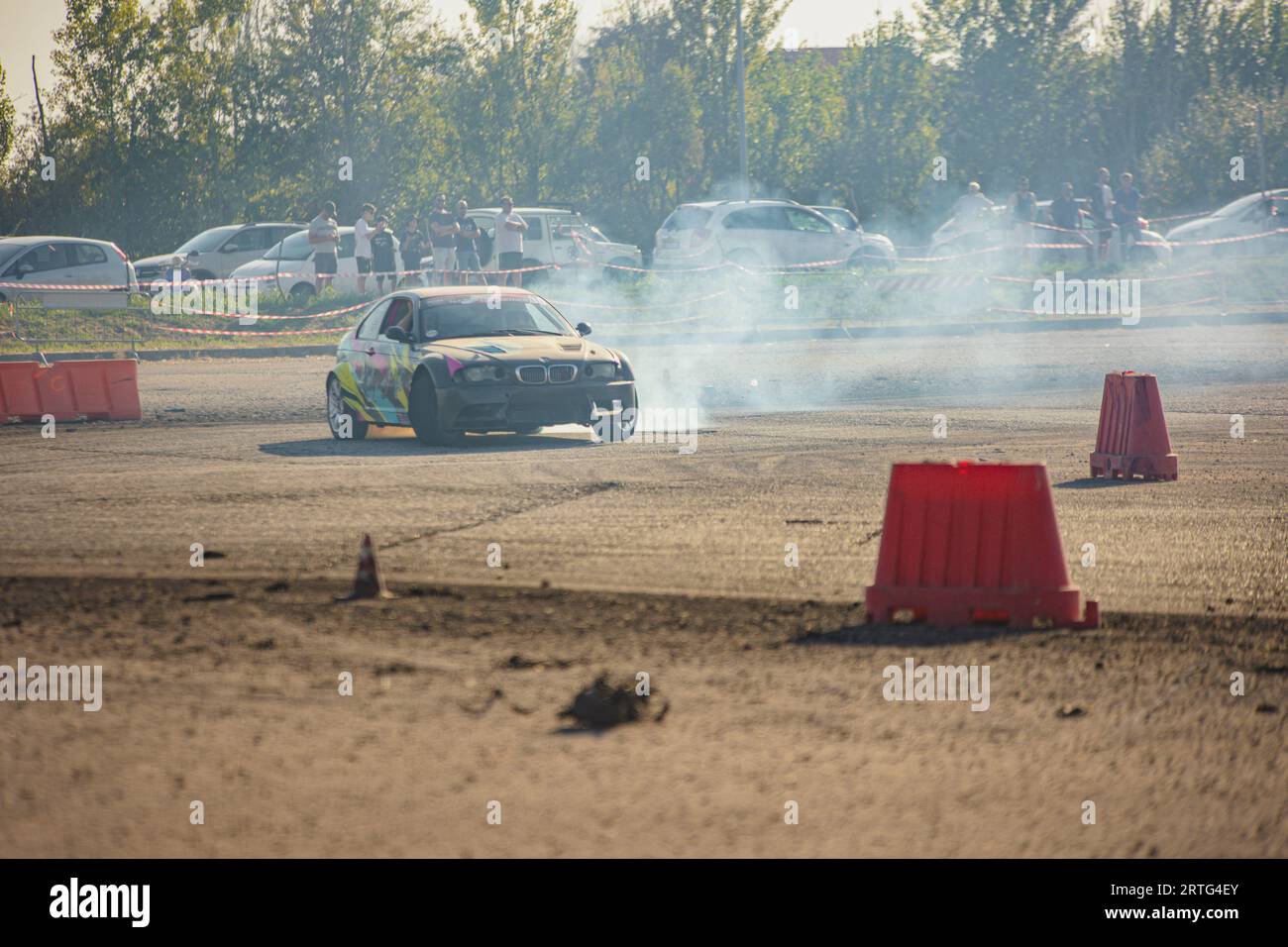 Villamarzana, 10 settembre 2023: Intensa gara automobilistica che cattura l'emozione di drifting su un circuito impegnativo. Foto Stock