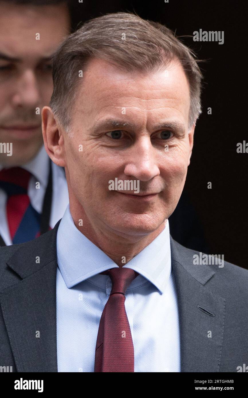 Londra, Regno Unito. 13 settembre 2023. Jeremy Hunt - Cancelliere dello Scacchiere parte da Downing Street. Credito: Justin ng/Alamy Live News. Foto Stock