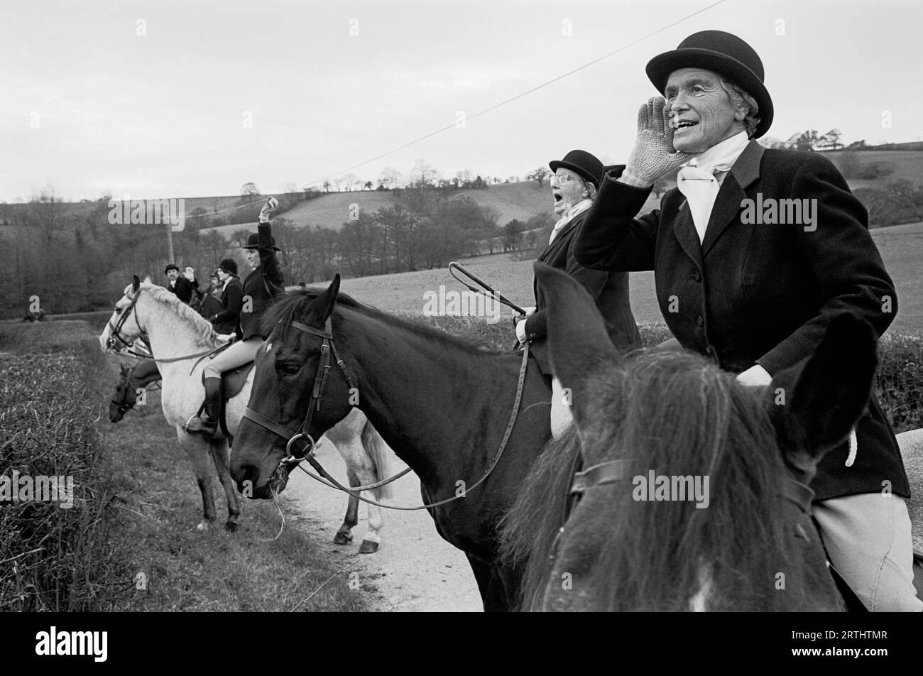 Seguaci della caccia alla volpe - la caccia al Llangibby a Tredunnock, Monmouthshire, 1977 Foto Stock