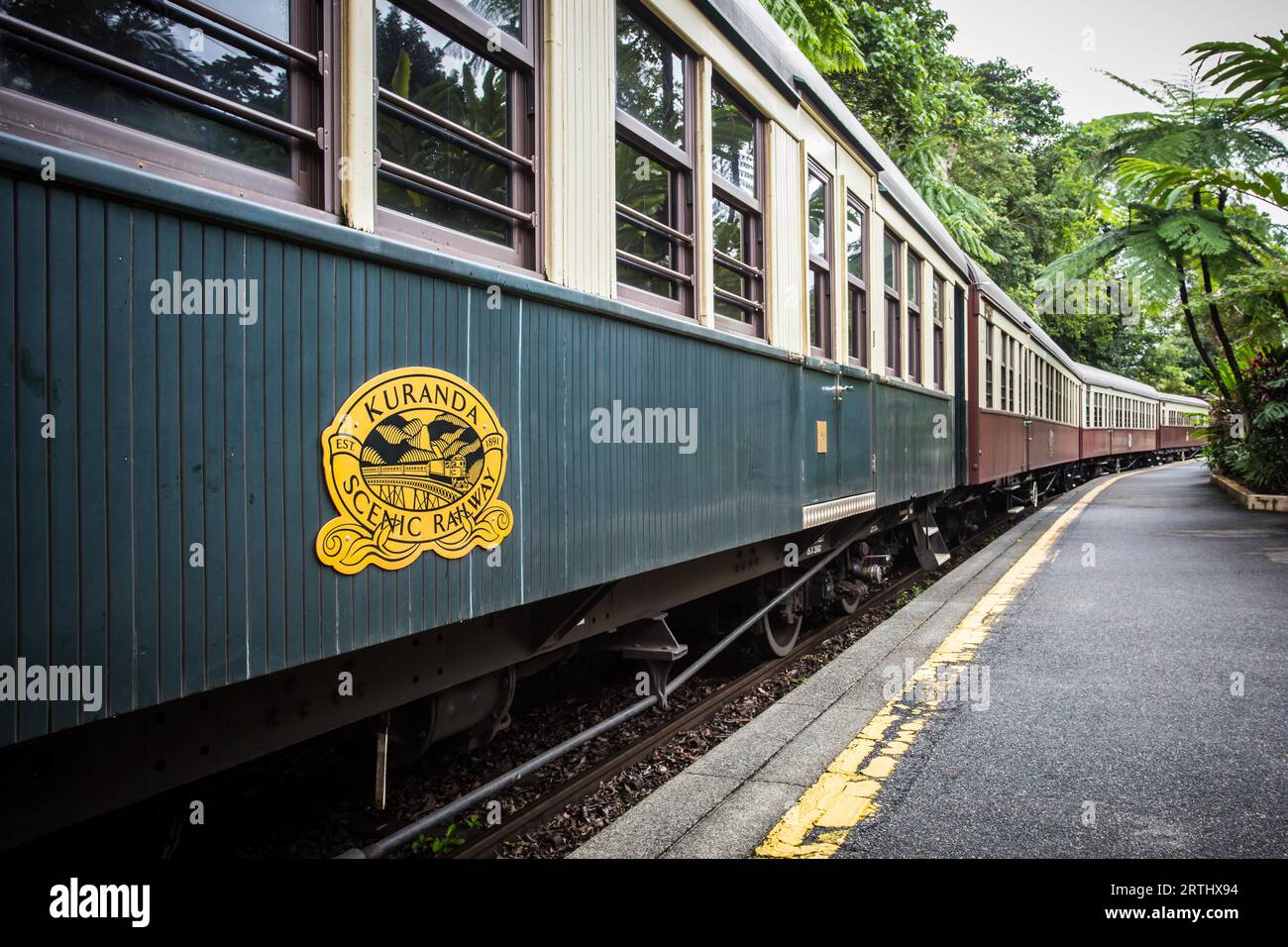 L'iconica stazione ferroviaria di Kuranda a Kuranda, Queensland, Australia Foto Stock