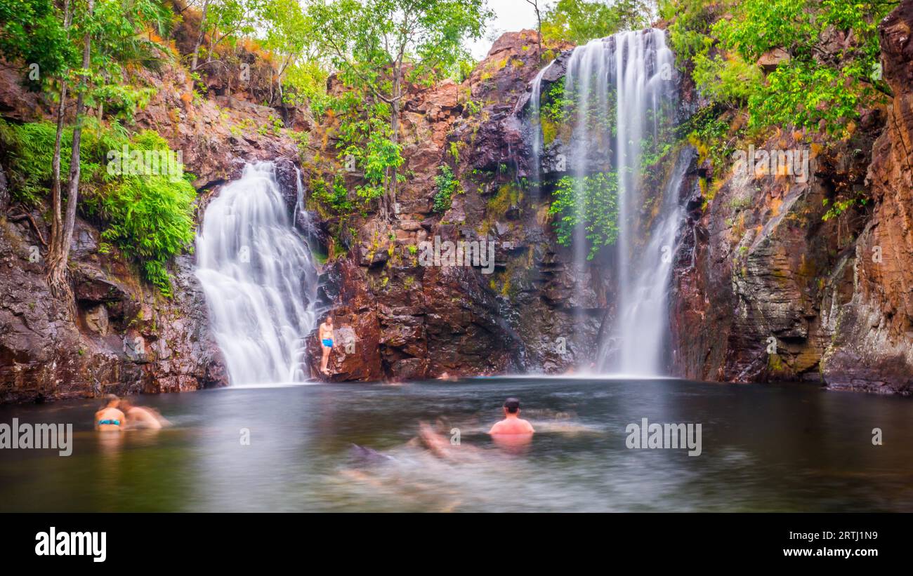 Le buche per nuotare alle Cascate di Firenze sono tra le più Visitate le attrazioni turistiche del Parco Nazionale di Litchfield nel Nord dell'Australia Territorio Foto Stock