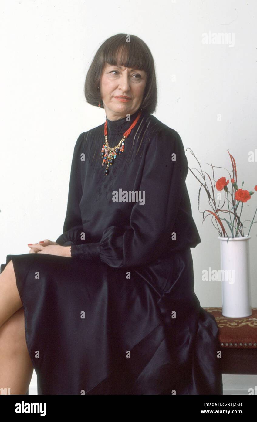 Ritratto in posa della cantante jazz veterano Sheila Jordan a Manhattan nel 1985. Aveva circa 50 anni al momento di questa foto. Foto Stock