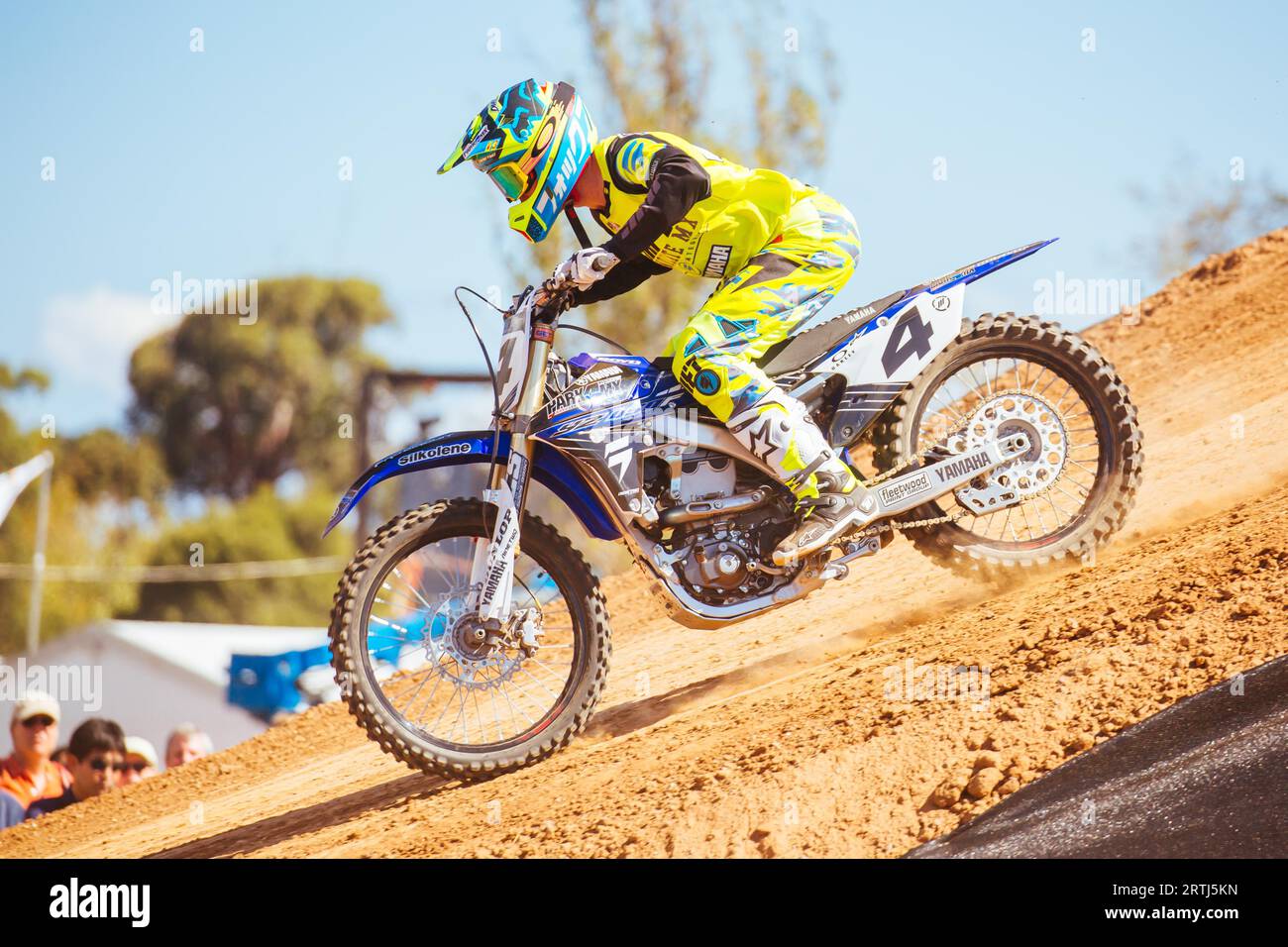 Melbourne, Australia, 20 marzo 2016: Un pilota di motocross fa trucchi in un'esposizione pubblica a Melbourne, Victoria, Australia Foto Stock