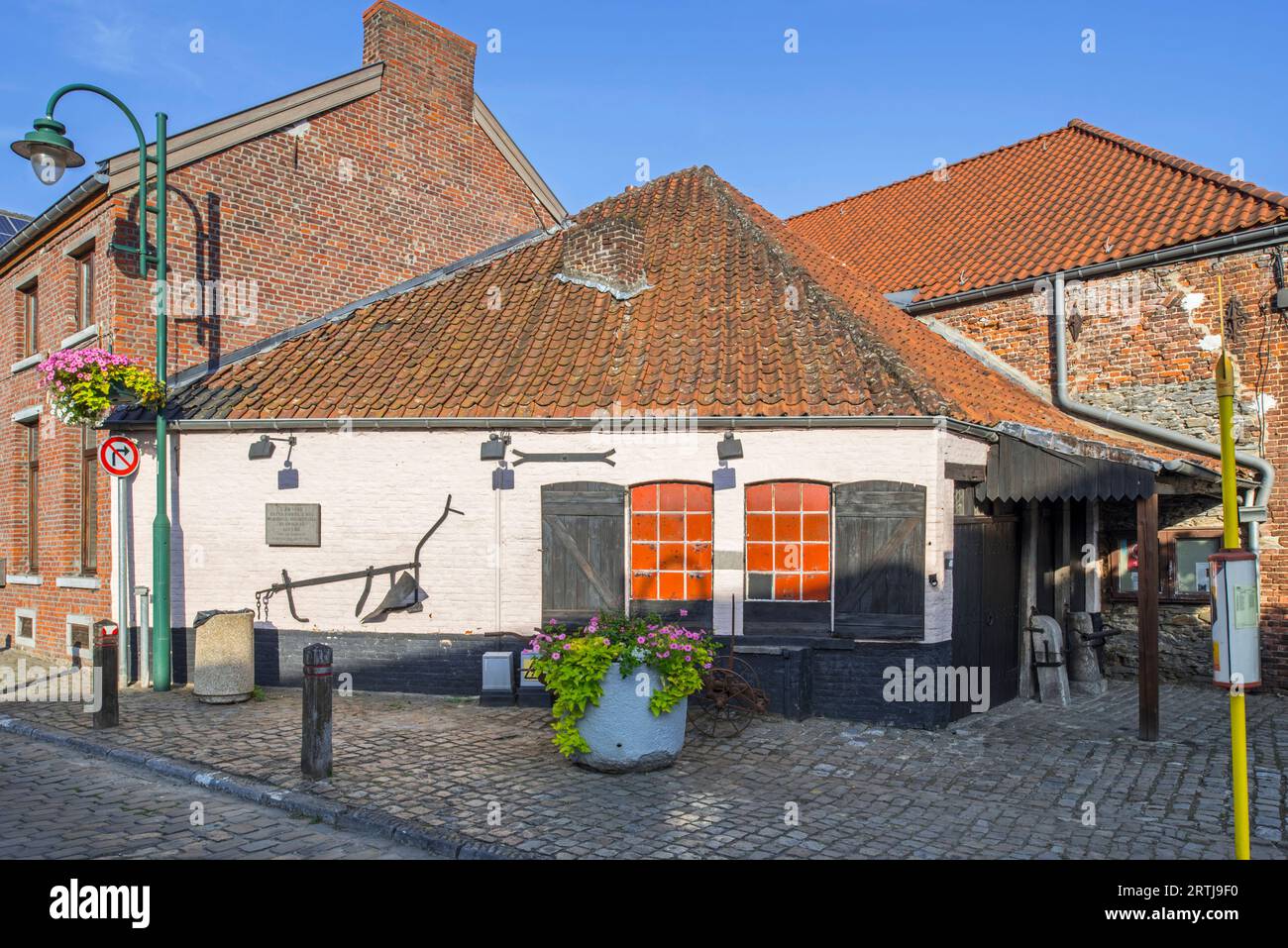 Musée de la Forge, ex luogo di lavoro di smith del XVIII secolo / opere di ferro / fucina, ora museo nel villaggio di Ittre, Brabante Vallone, Vallonia, Belgio Foto Stock