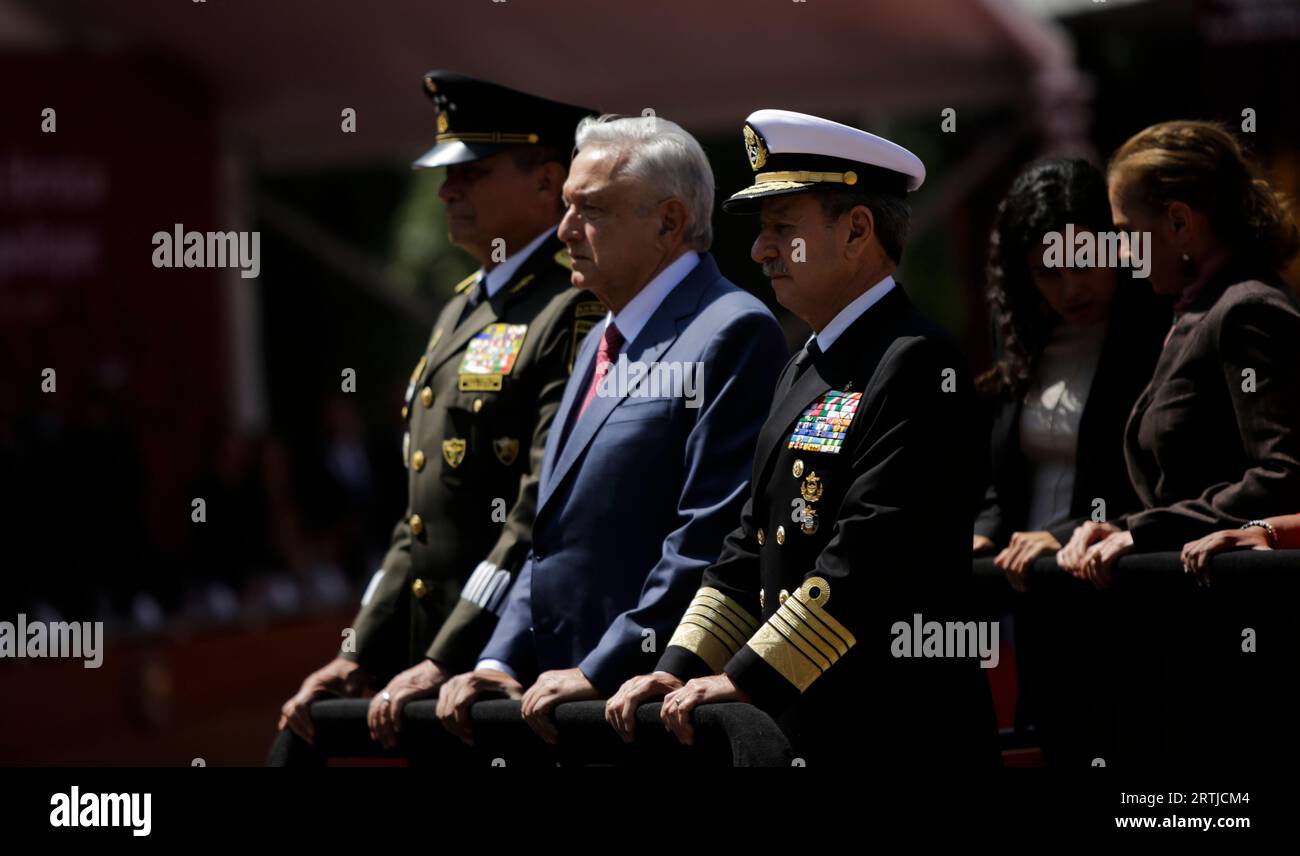 Città del Messico, città del Messico, Messico. 14 settembre 2023. ANDRES MANUEL LOPEZ OBRADOR presidente degli Stati Uniti messicani lascia la cerimonia nella Bosque de Chapultepec. (Immagine di credito: © Luis e Salgado/ZUMA Press Wire) SOLO USO EDITORIALE! Non per USO commerciale! Foto Stock