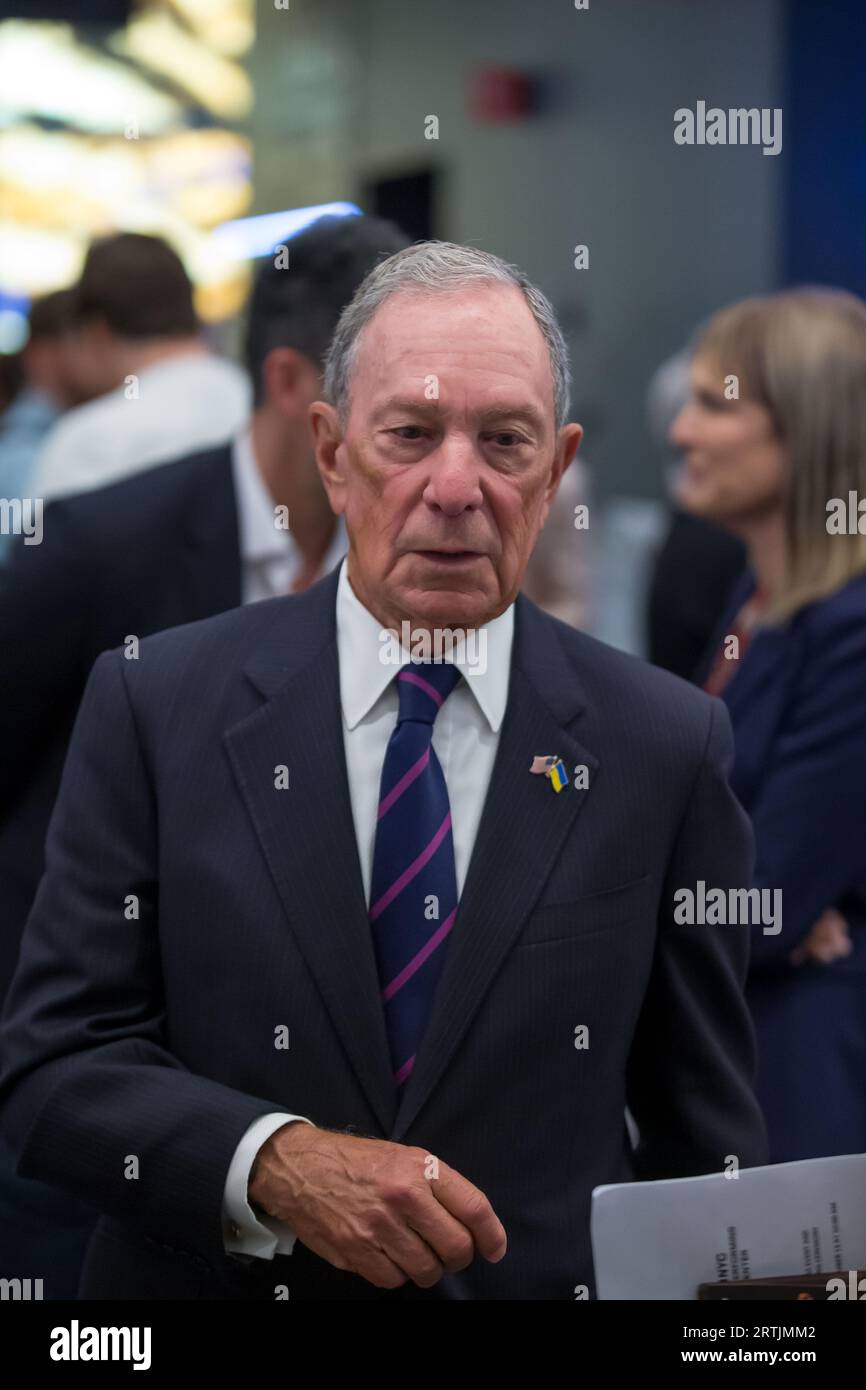 L'ex sindaco di New York Michael Bloomberg parla al Perelman Performing Arts Center (PAC NYC) evento stampa di apertura e cerimonia di taglio del nastro il 13 settembre 2023 a New York. Il centro delle arti dello spettacolo, costruito al Ground zero a Lower Manhattan, dovrebbe aprire il 19 settembre 2023, con il primo di cinque concerti incentrati sul tema del rifugio. Credito: Brazil Photo Press/Alamy Live News Foto Stock
