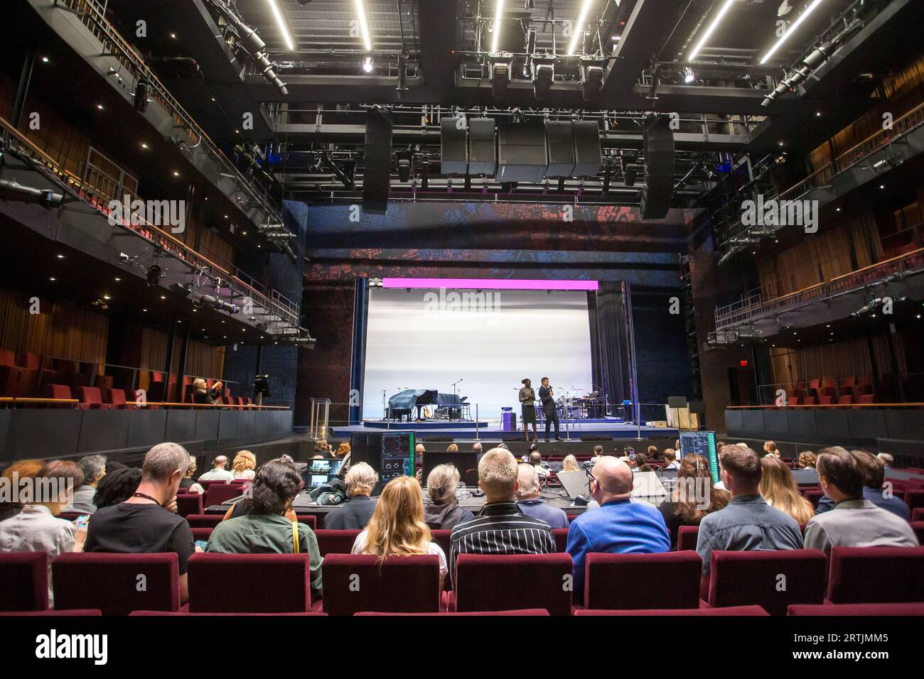 Visita il Perelman Performing Arts Center a Lower Manhattan, New York, il 13 settembre 2023. Il centro delle arti dello spettacolo, costruito al Ground zero a Lower Manhattan, dovrebbe aprire il 19 settembre 2023, con il primo di cinque concerti incentrati sul tema del rifugio. Credito: Brazil Photo Press/Alamy Live News Foto Stock