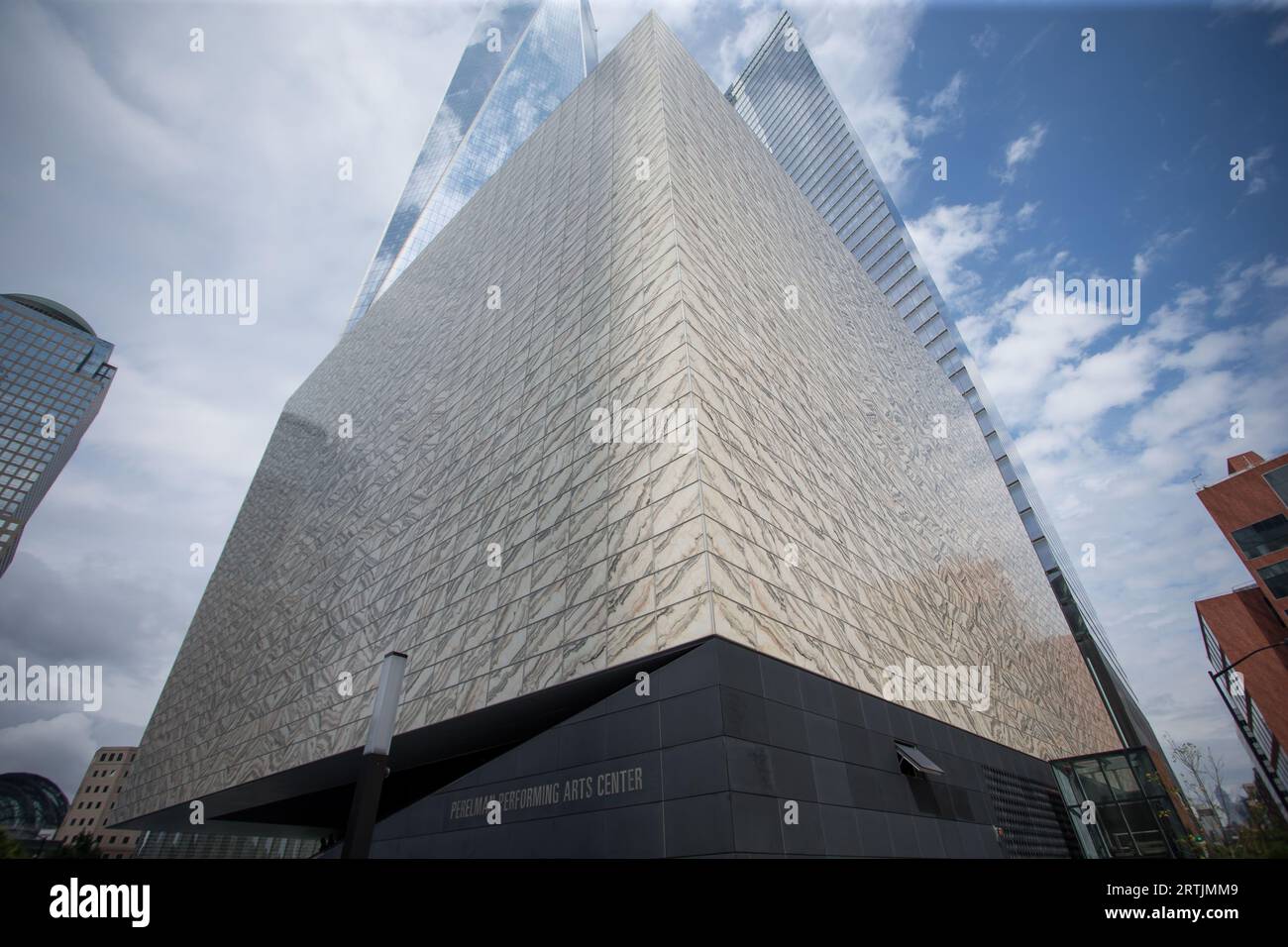 Visita il Perelman Performing Arts Center a Lower Manhattan, New York, il 13 settembre 2023. Il centro delle arti dello spettacolo, costruito al Ground zero a Lower Manhattan, dovrebbe aprire il 19 settembre 2023, con il primo di cinque concerti incentrati sul tema del rifugio. Credito: Brazil Photo Press/Alamy Live News Foto Stock