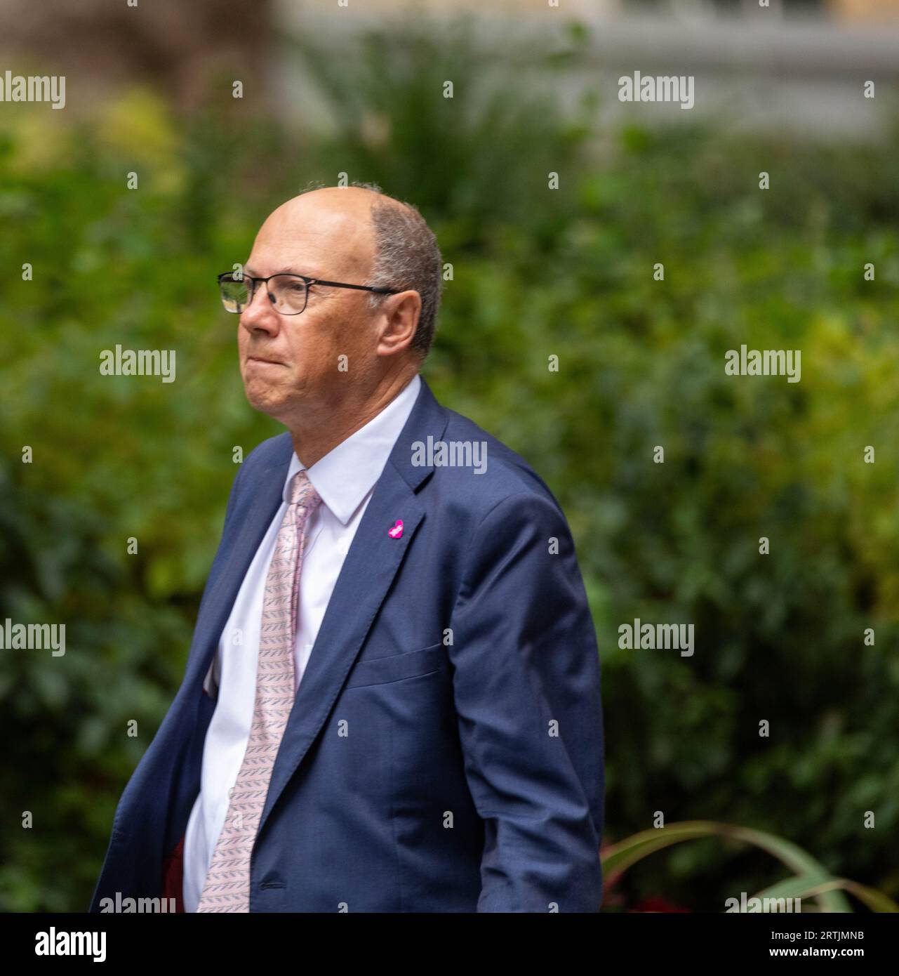 Londra, Regno Unito. 13 settembre 2023. Tavola rotonda NHS al 10 di Downing Street per prepararsi all'inverno. Stephen Powis è il direttore medico nazionale di NHS Inghilterra credito: Ian Davidson/Alamy Live News Foto Stock