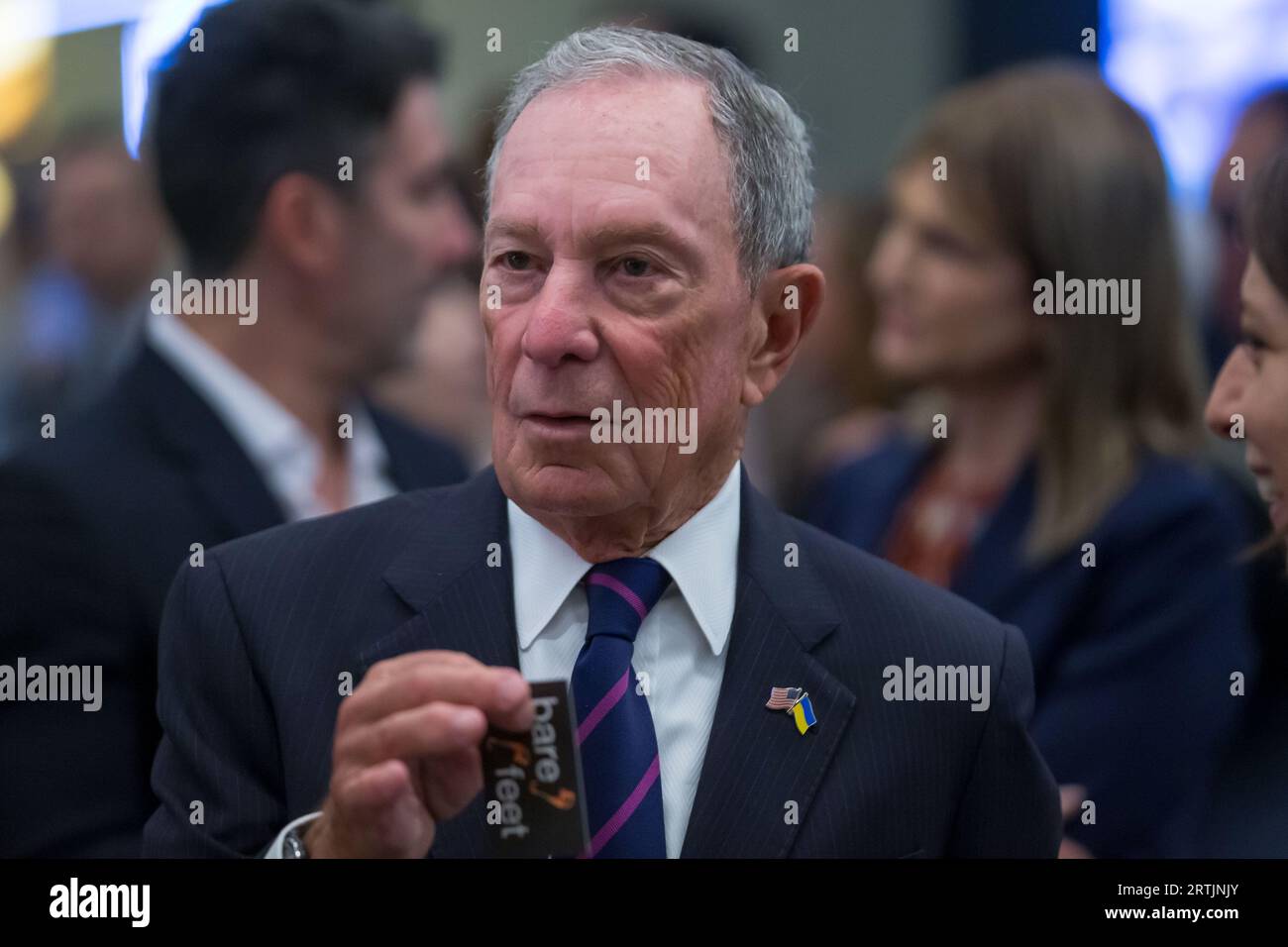 New York City, NY, USA. 13 settembre 2023. L'ex sindaco di New York Michael Bloomberg parla al Perelman Performing Arts Center (PAC NYC) evento stampa di apertura e cerimonia di taglio del nastro il 13 settembre 2023 a New York. Il centro delle arti dello spettacolo, costruito al Ground zero a Lower Manhattan, dovrebbe aprire il 19 settembre 2023, con il primo di cinque concerti incentrati sul tema del rifugio. (Immagine di credito: © William Volcov/ZUMA Press Wire) SOLO USO EDITORIALE! Non per USO commerciale! Foto Stock