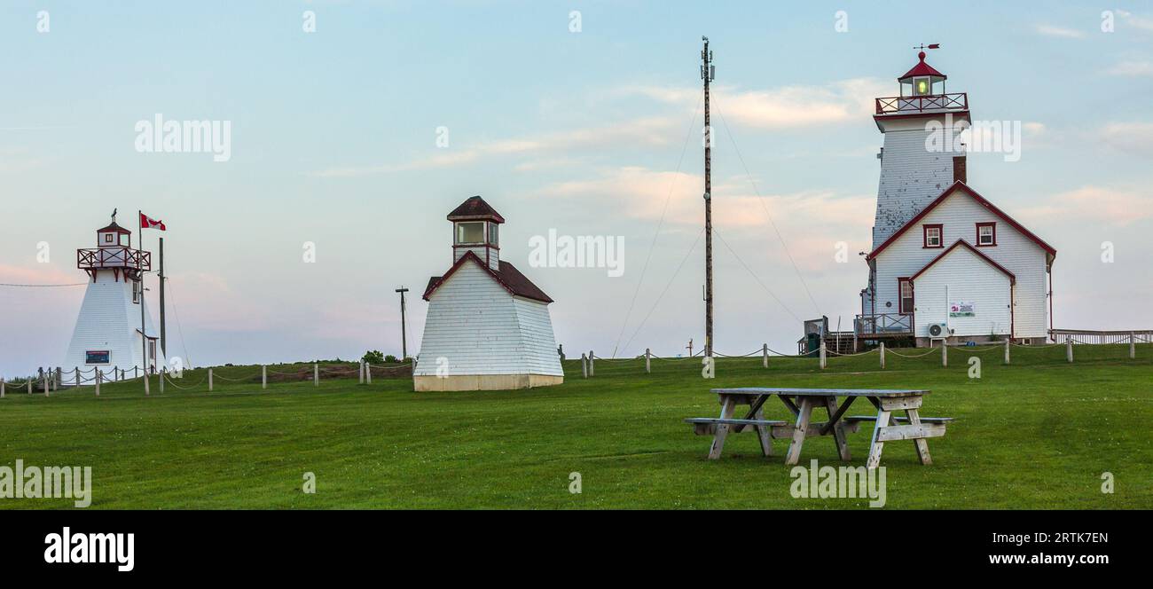 Faro di Wood Islands, con luci anteriori e posteriori, Prince Edward Island, Canada Foto Stock